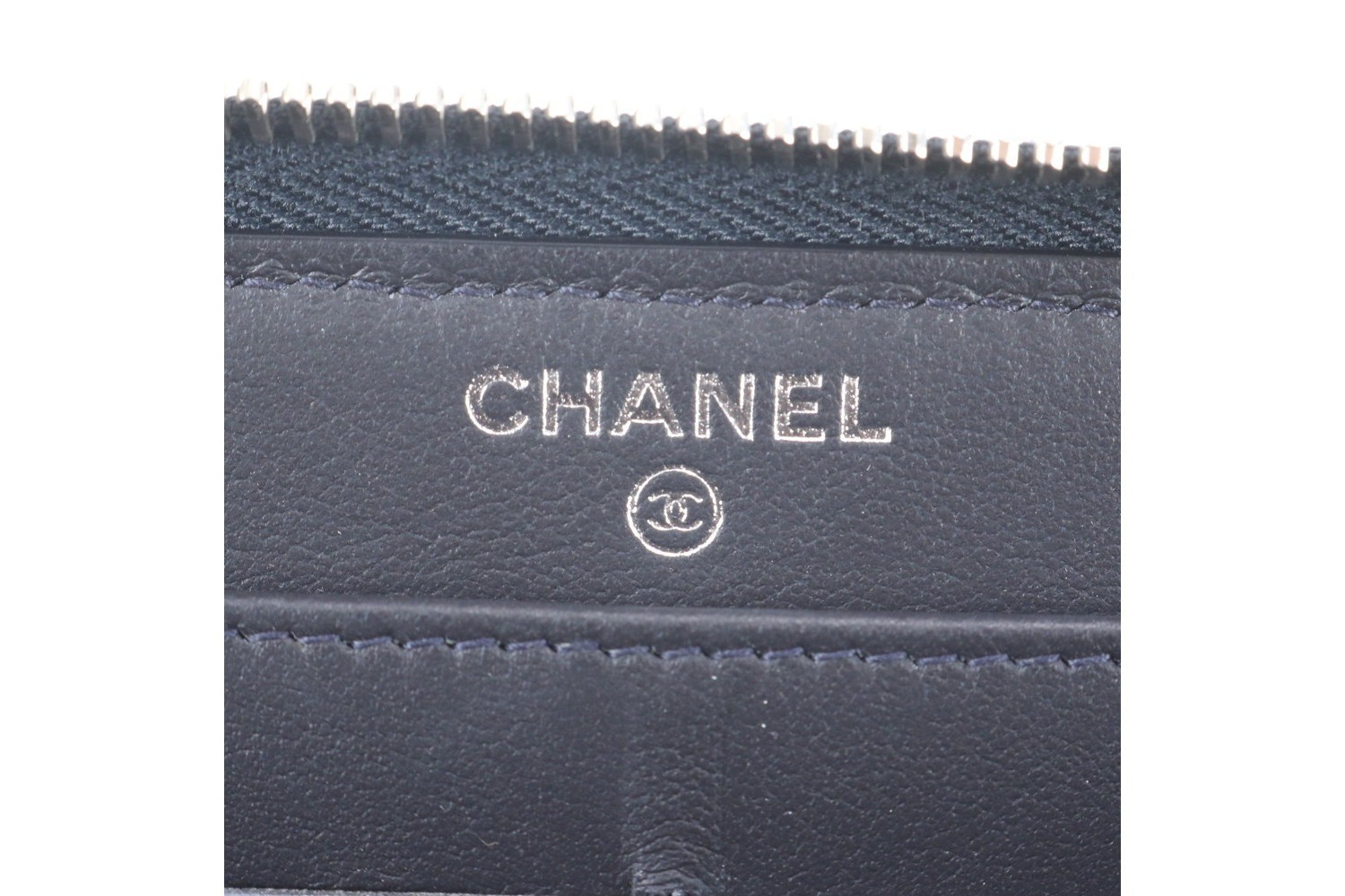 Serial sticker included Deauville denim long wallet — view 7