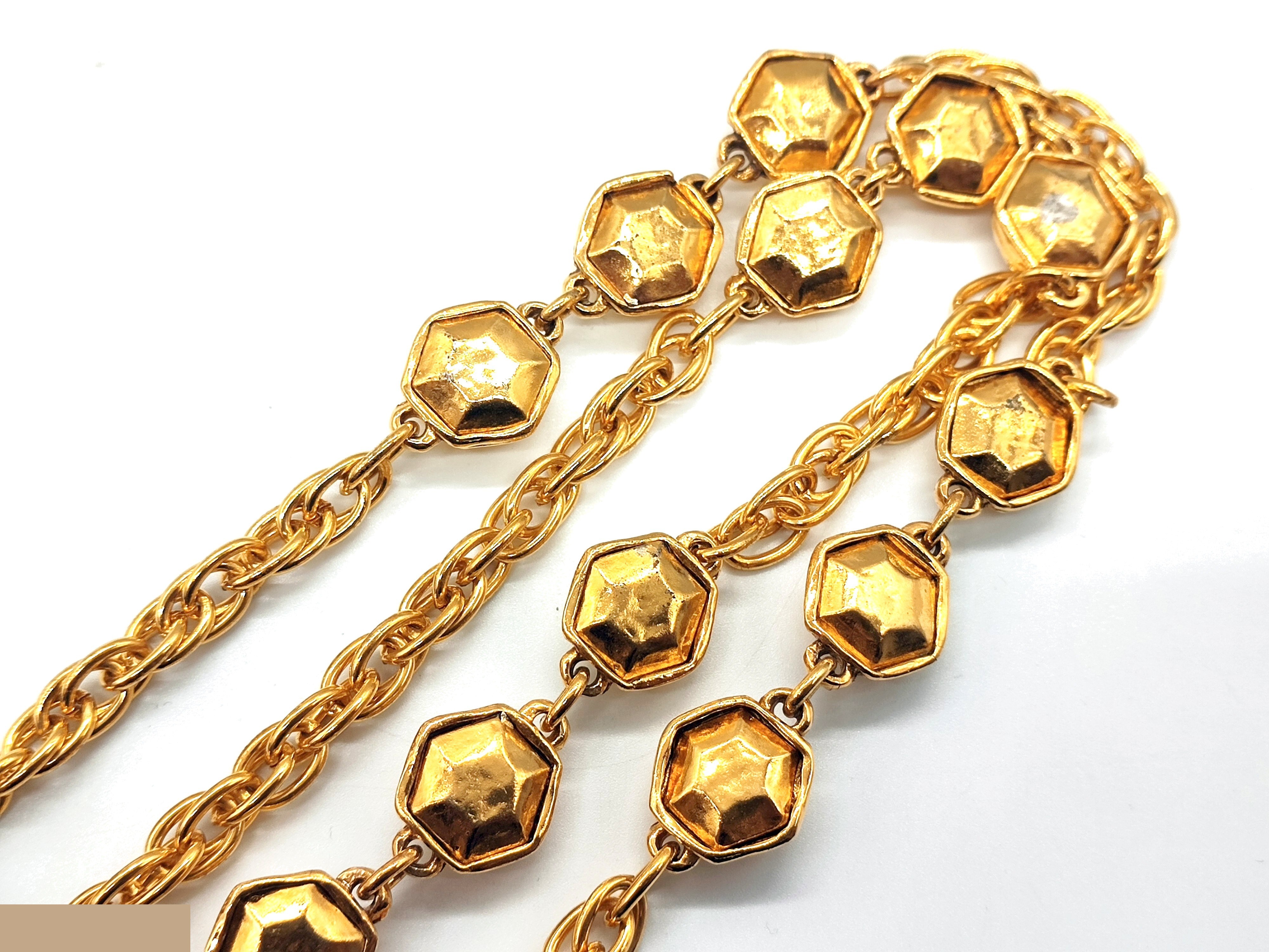Hexagon 15-strand necklace, chain approximately 84cm long. — view 9