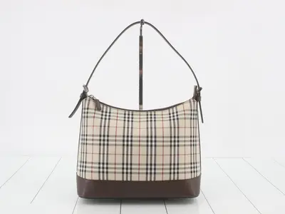 Other lines: Nova Check bags and shoulder bags
