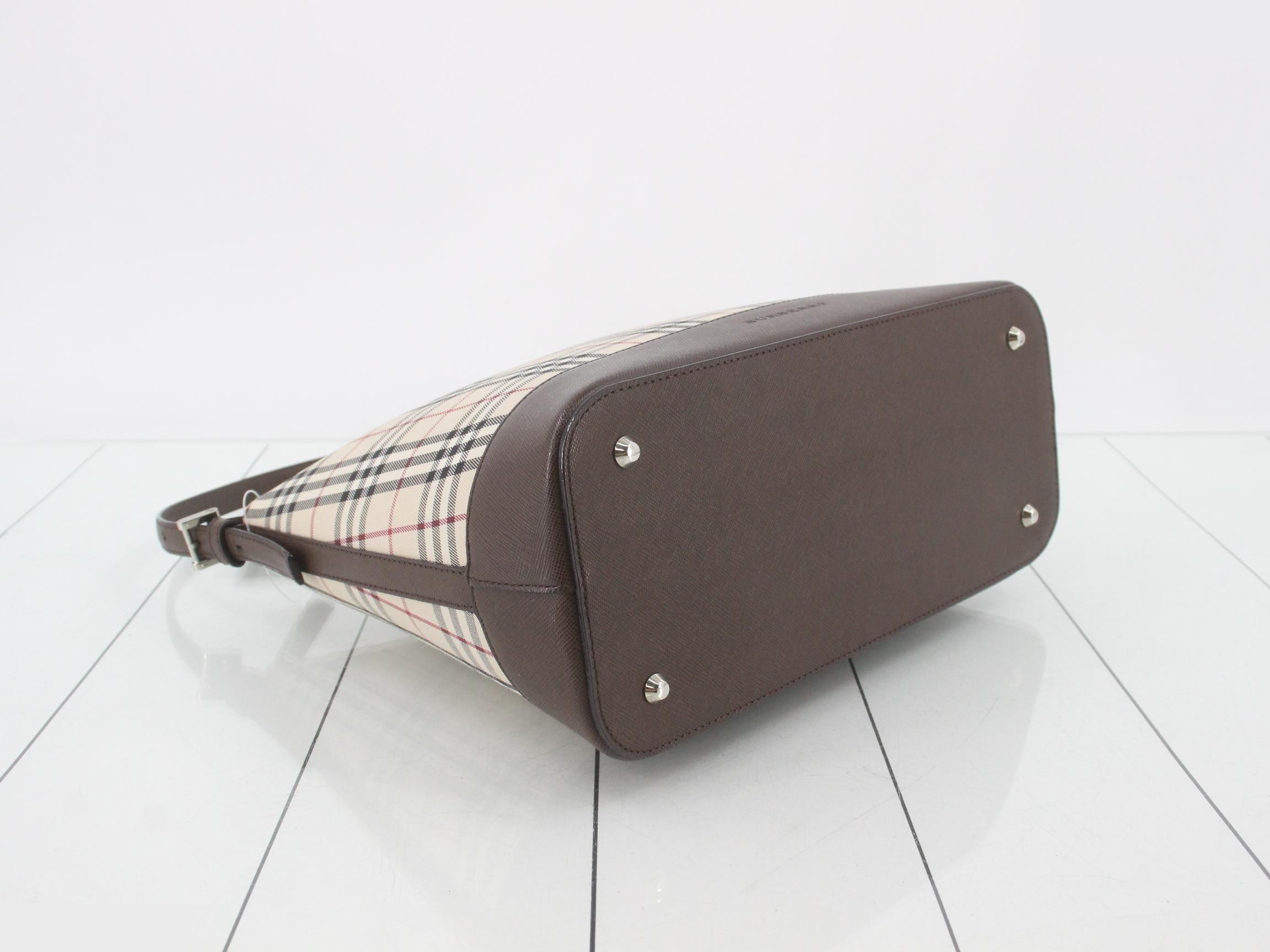 Other lines: Nova Check bags and shoulder bags — view 5