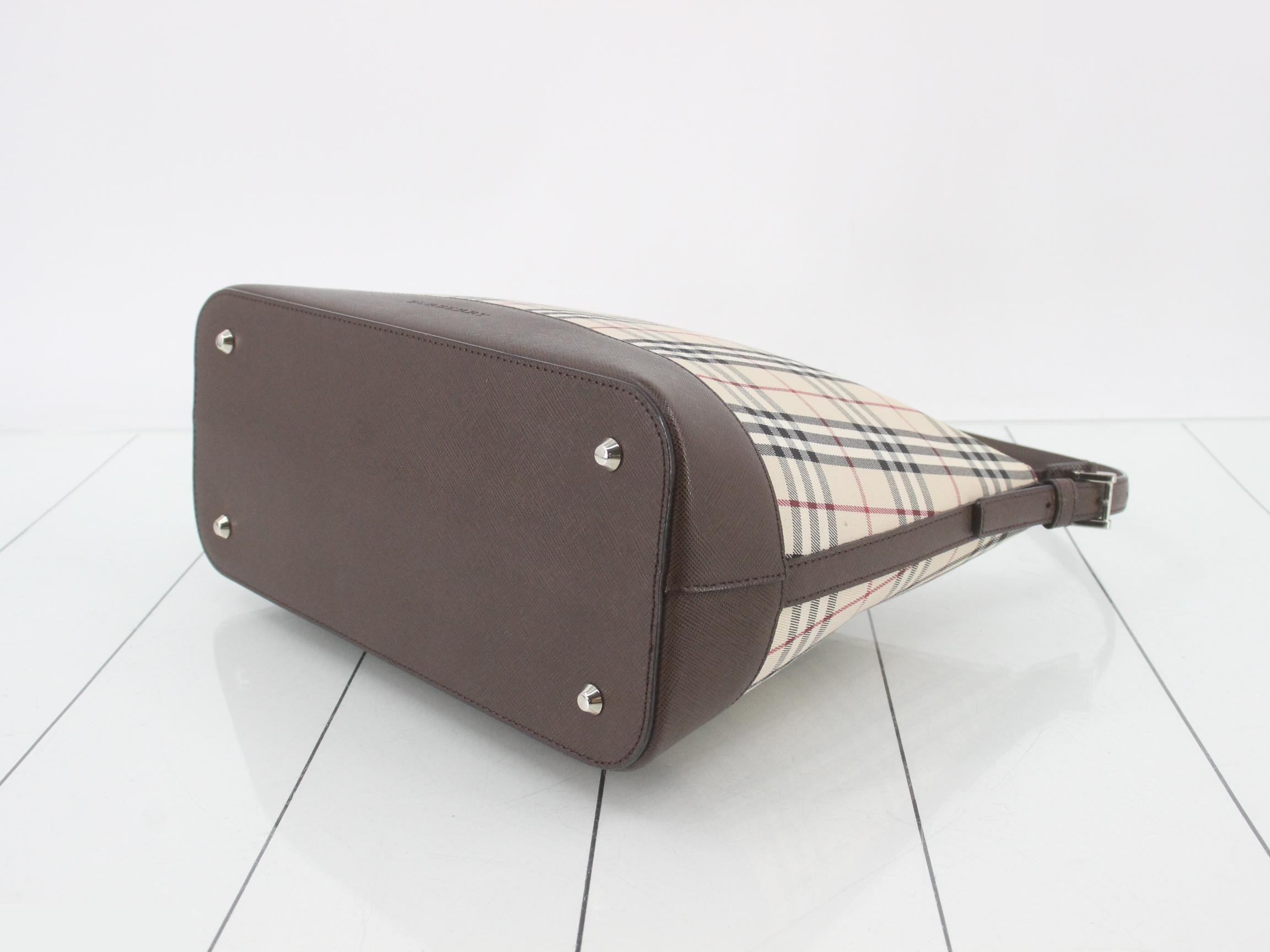 Other lines: Nova Check bags and shoulder bags — view 6
