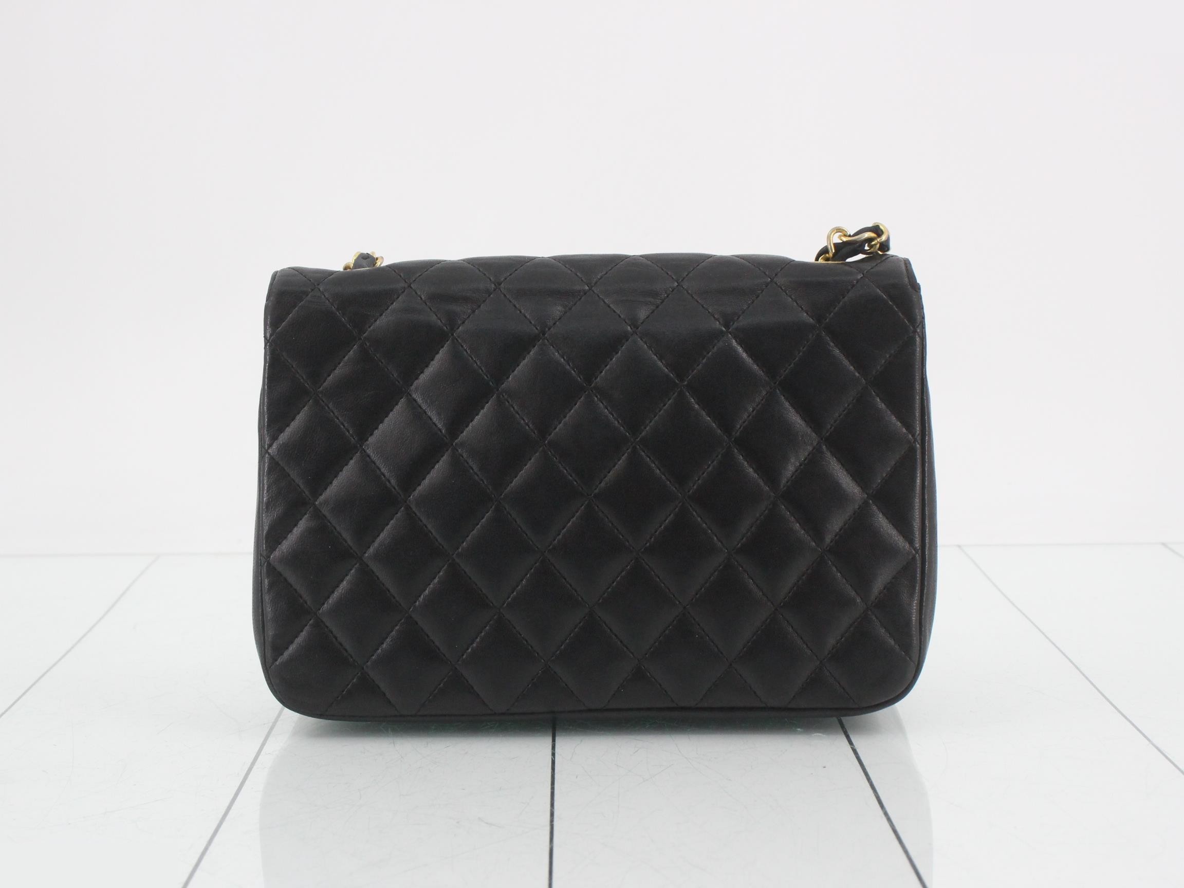 Matelassé Chain Shoulder Bag, Unit 1 — view 2