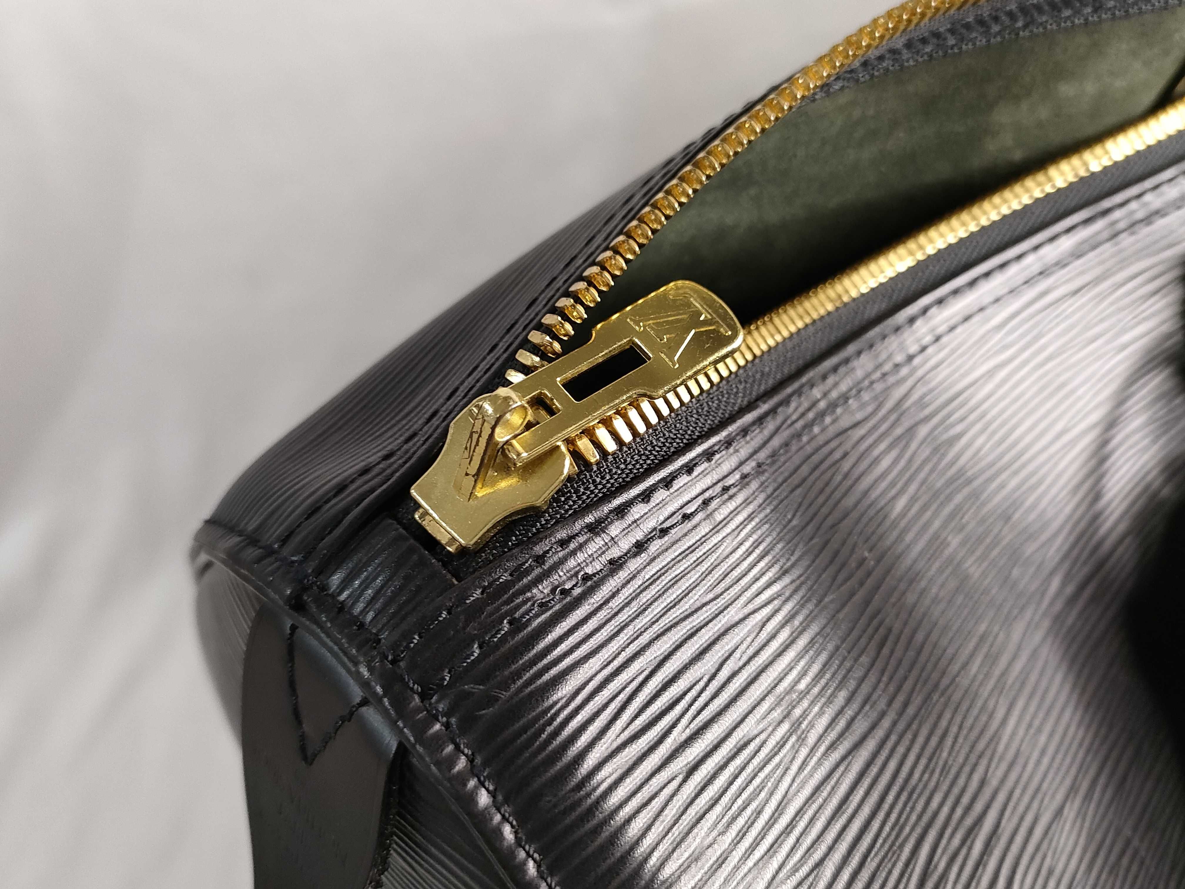 Epi Keepall 50 M42962 SP0968 Boston Bag — view 12