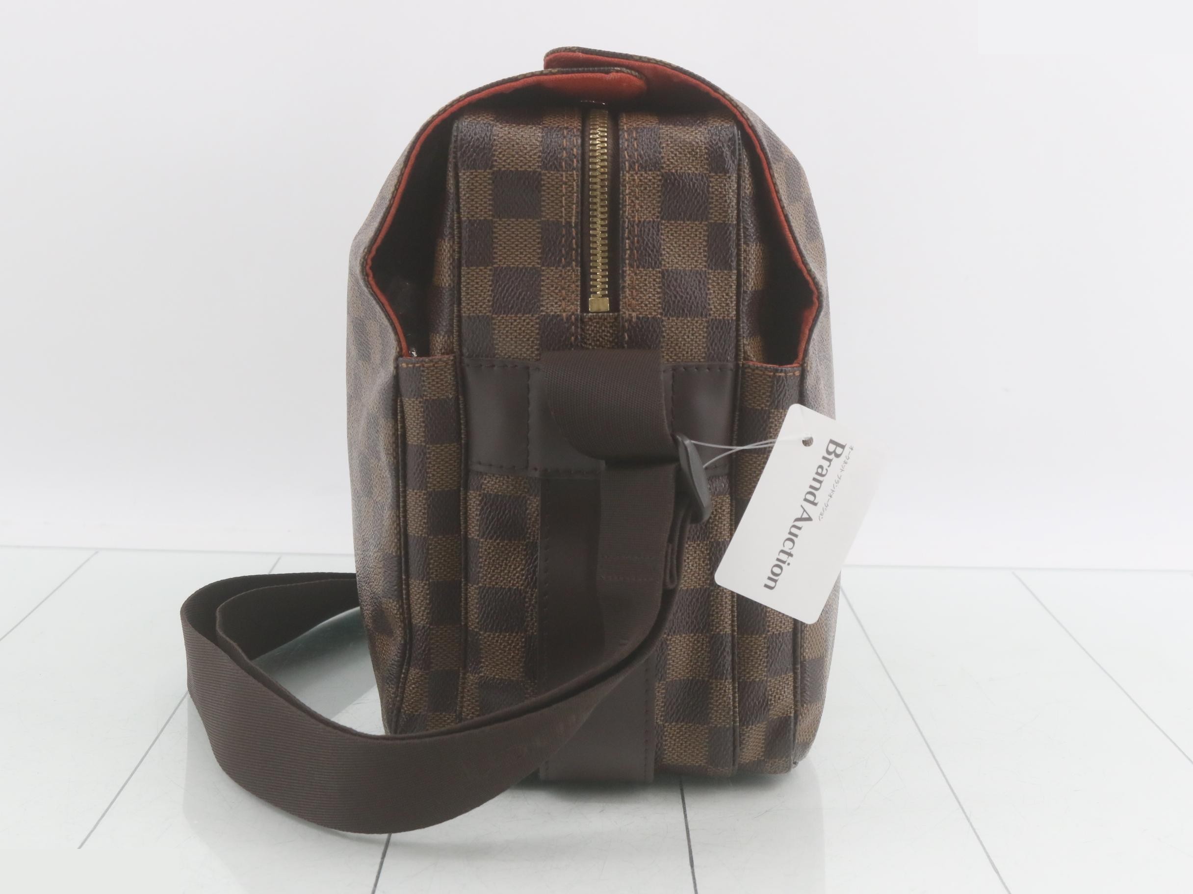 LV Damier Naviglio N45255 Shoulder Bag — view 3