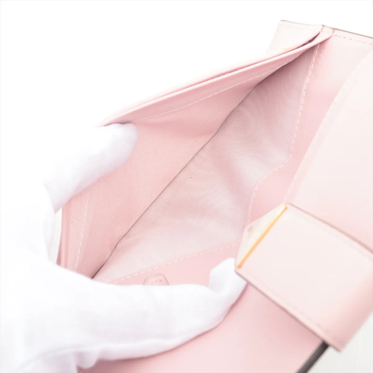 Saffiano Triangle Logo 1MV025 Leather Long Wallet Gray x Pink — view 4