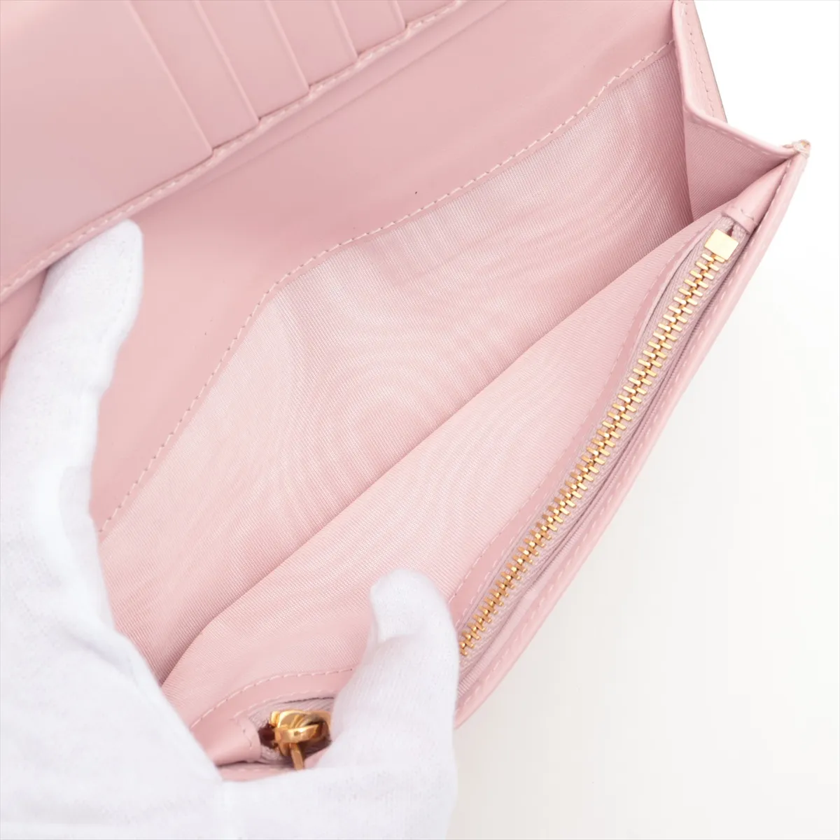 Saffiano Triangle Logo 1MV025 Leather Long Wallet Gray x Pink — view 6
