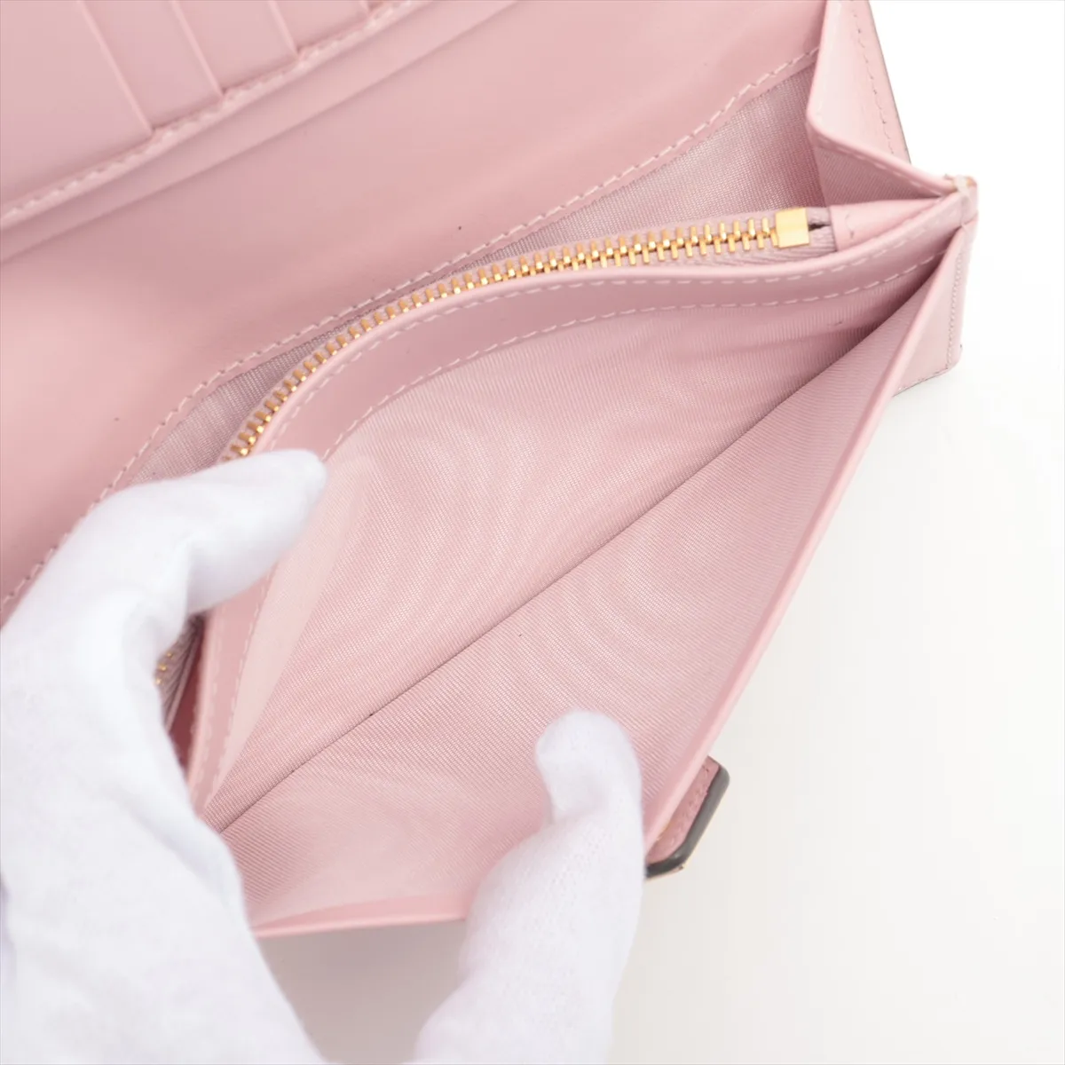 Saffiano Triangle Logo 1MV025 Leather Long Wallet Gray x Pink — view 8