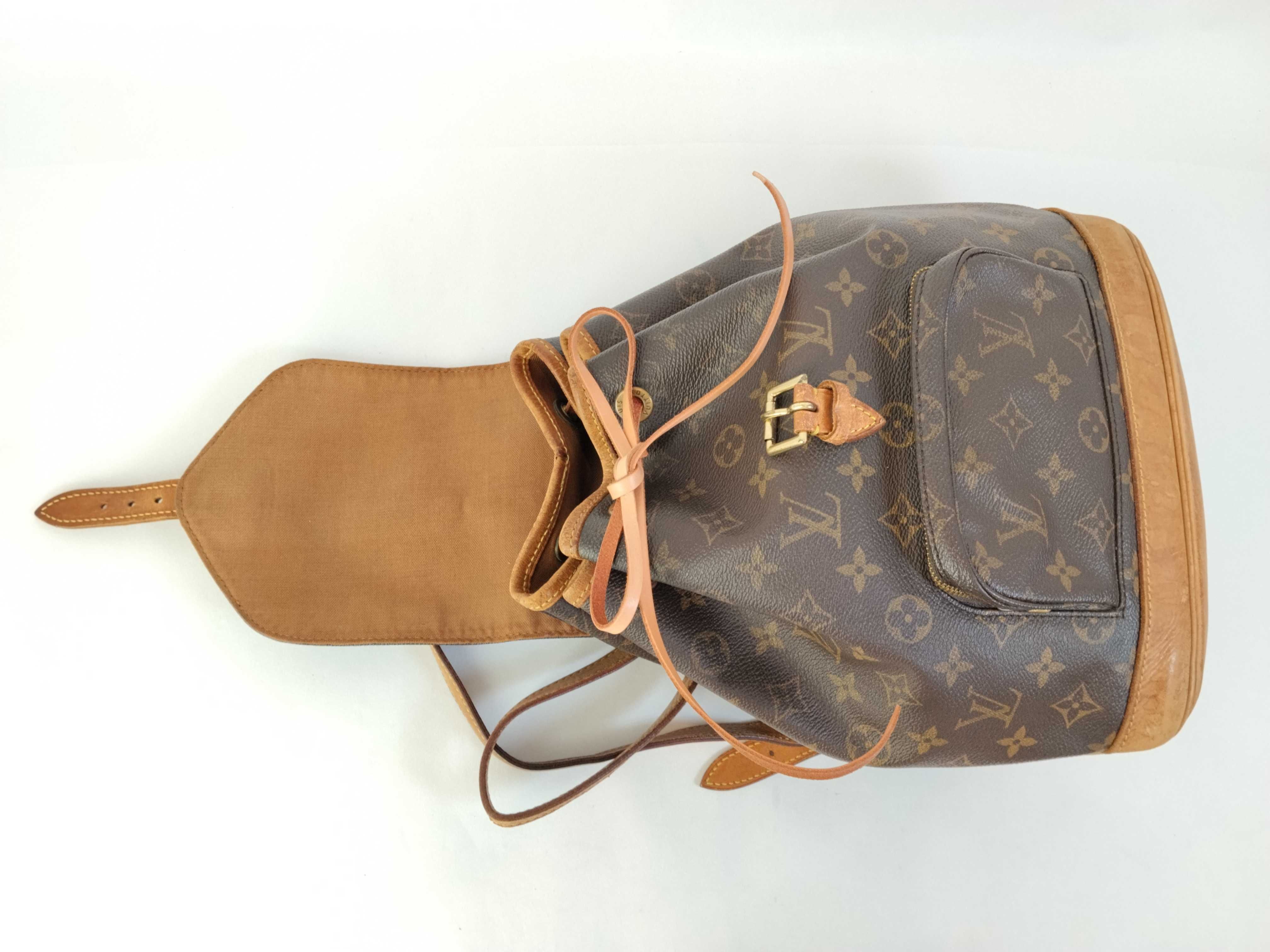 Monogram Louis Vuitton Monogram Montsouris MM SP0918 Backpack — view 9