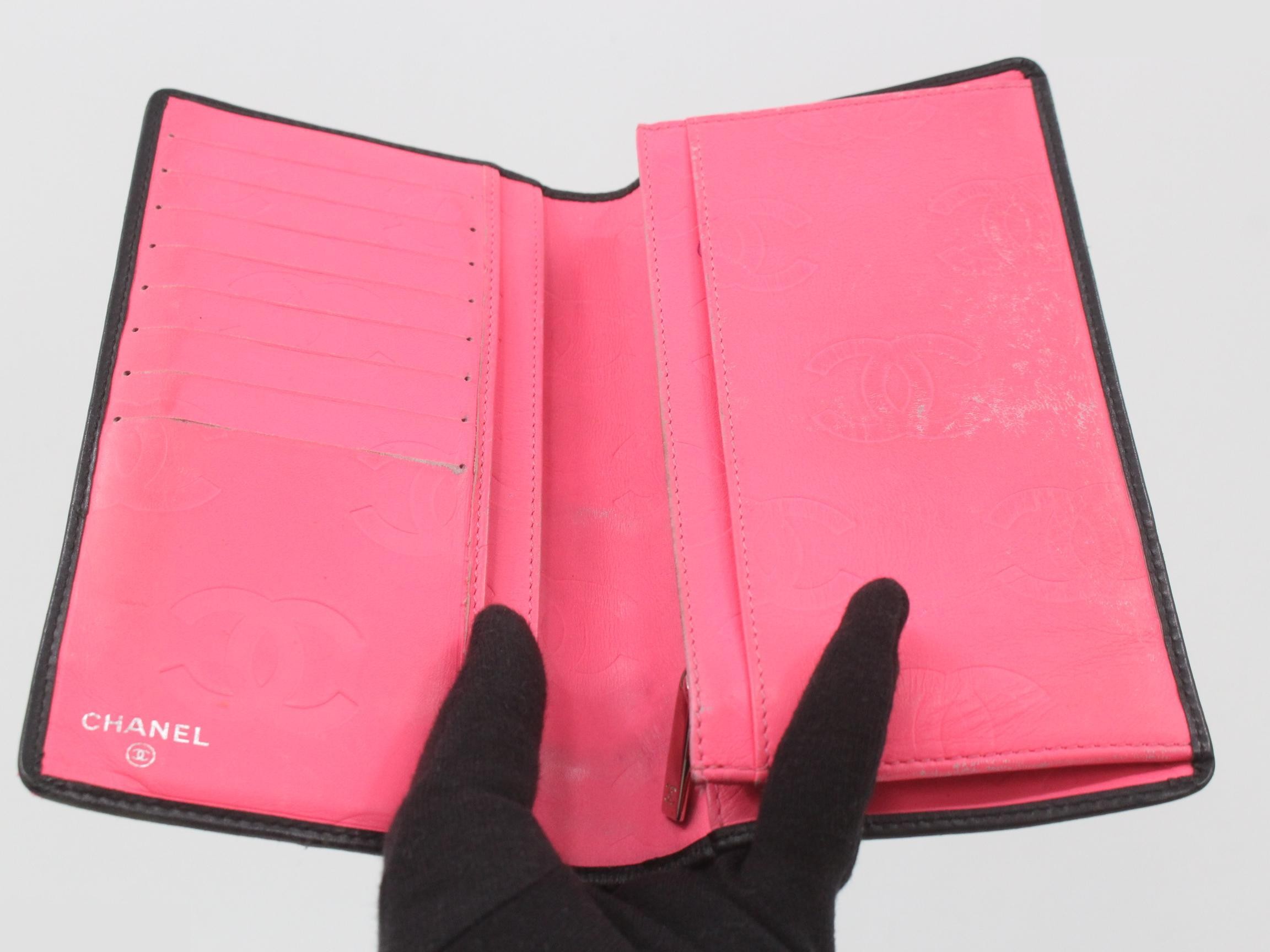 wallet — view 4
