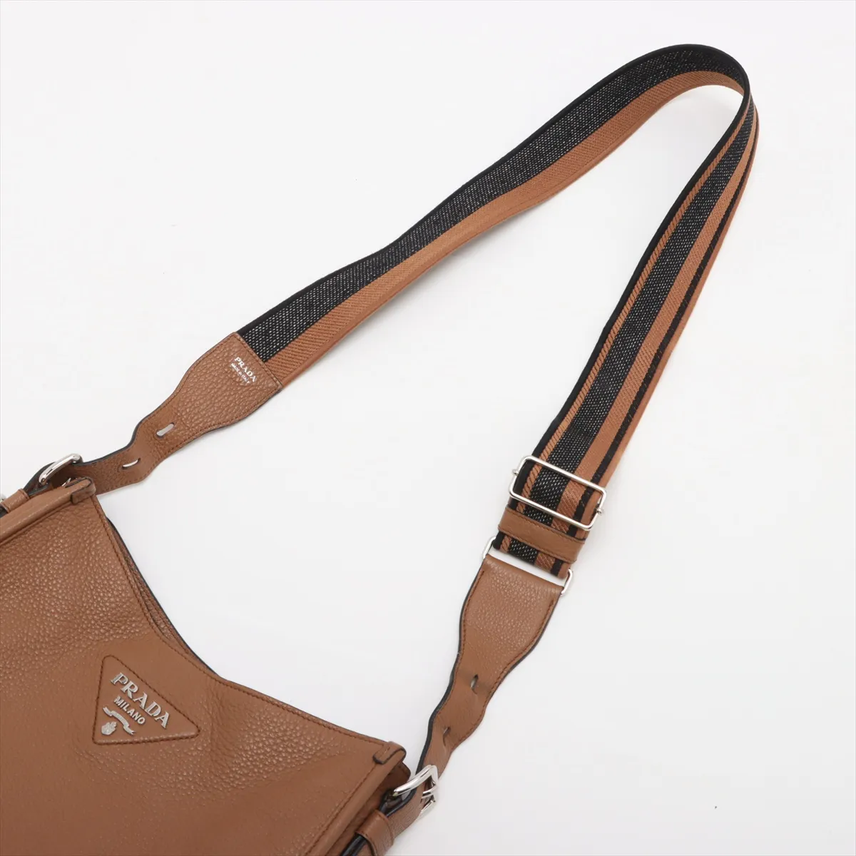 Vitello Dino Soft Leather Shoulder Bag Brown External Zipper — view 5