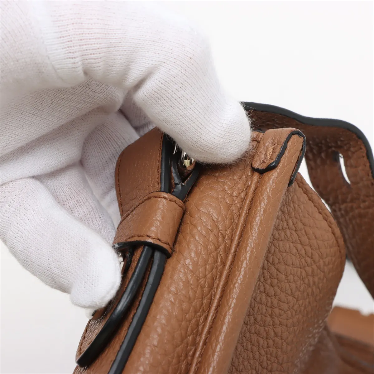 Vitello Dino Soft Leather Shoulder Bag Brown External Zipper — view 10