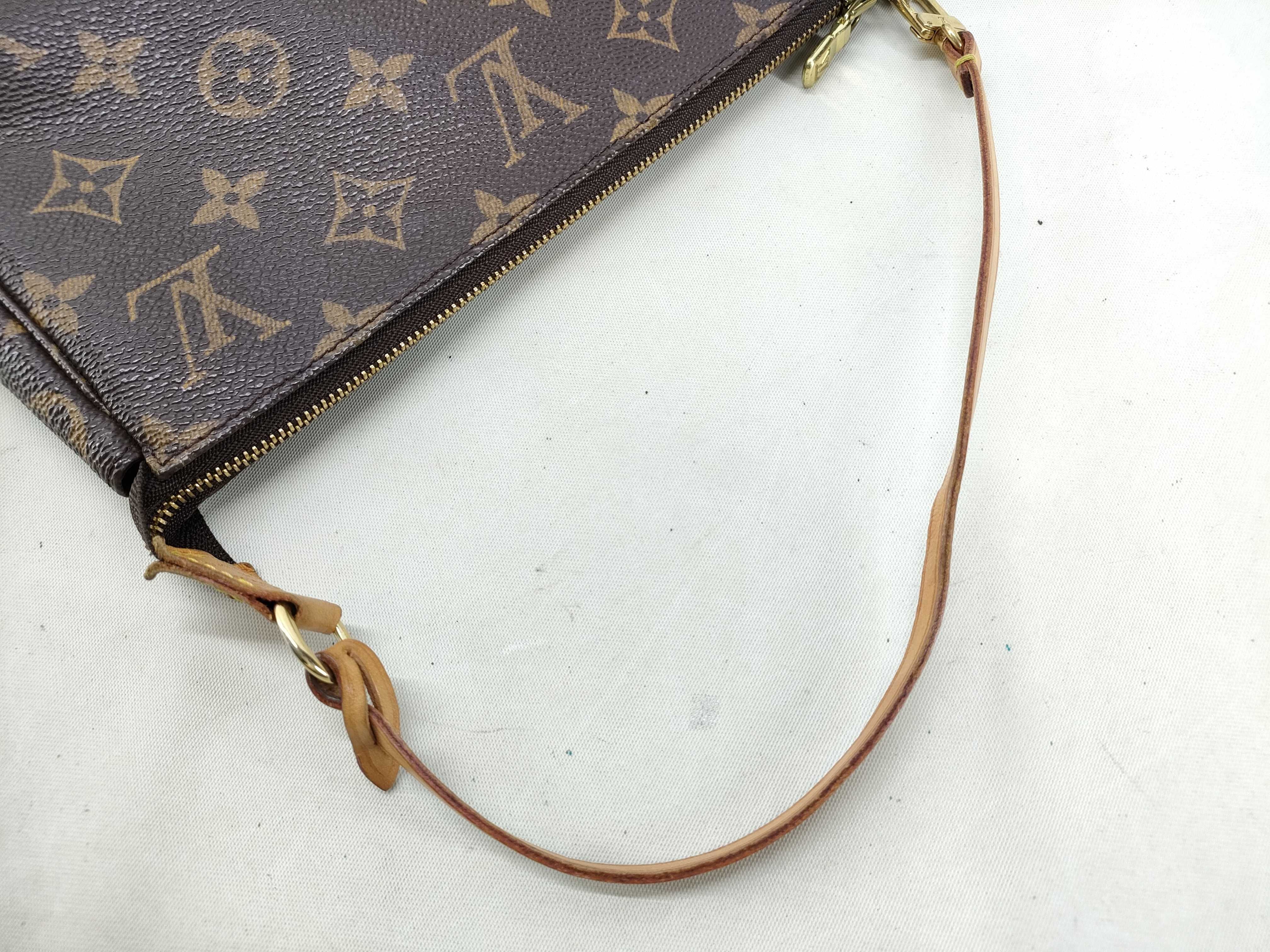 Monogram Louis Vuitton Monogram Pochette Accessoires M51980 Handbag — view 5