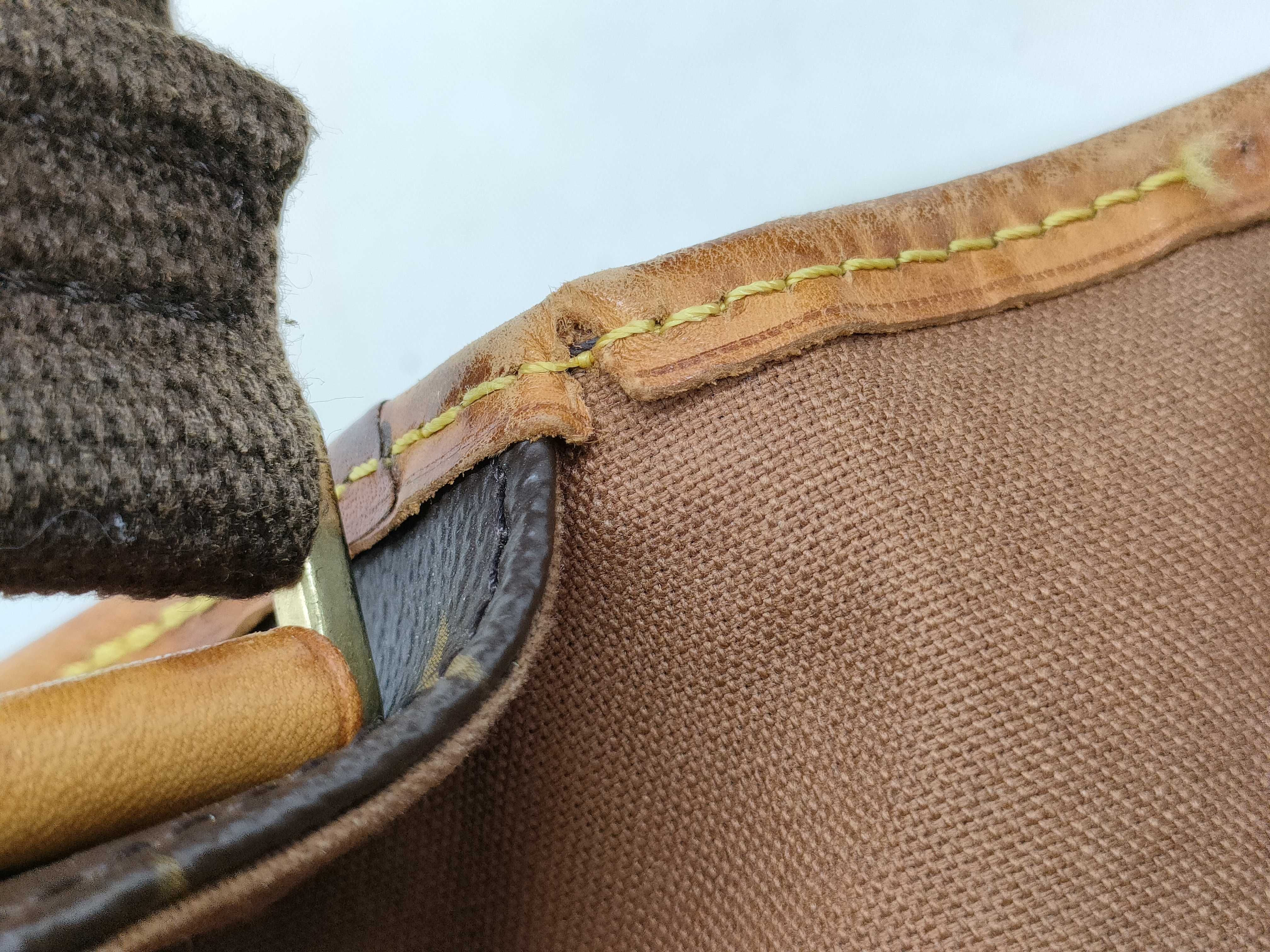 Monogram LV Monogram Messenger Bosphore GM M40105 DU0066 Shoulder Bag — view 13