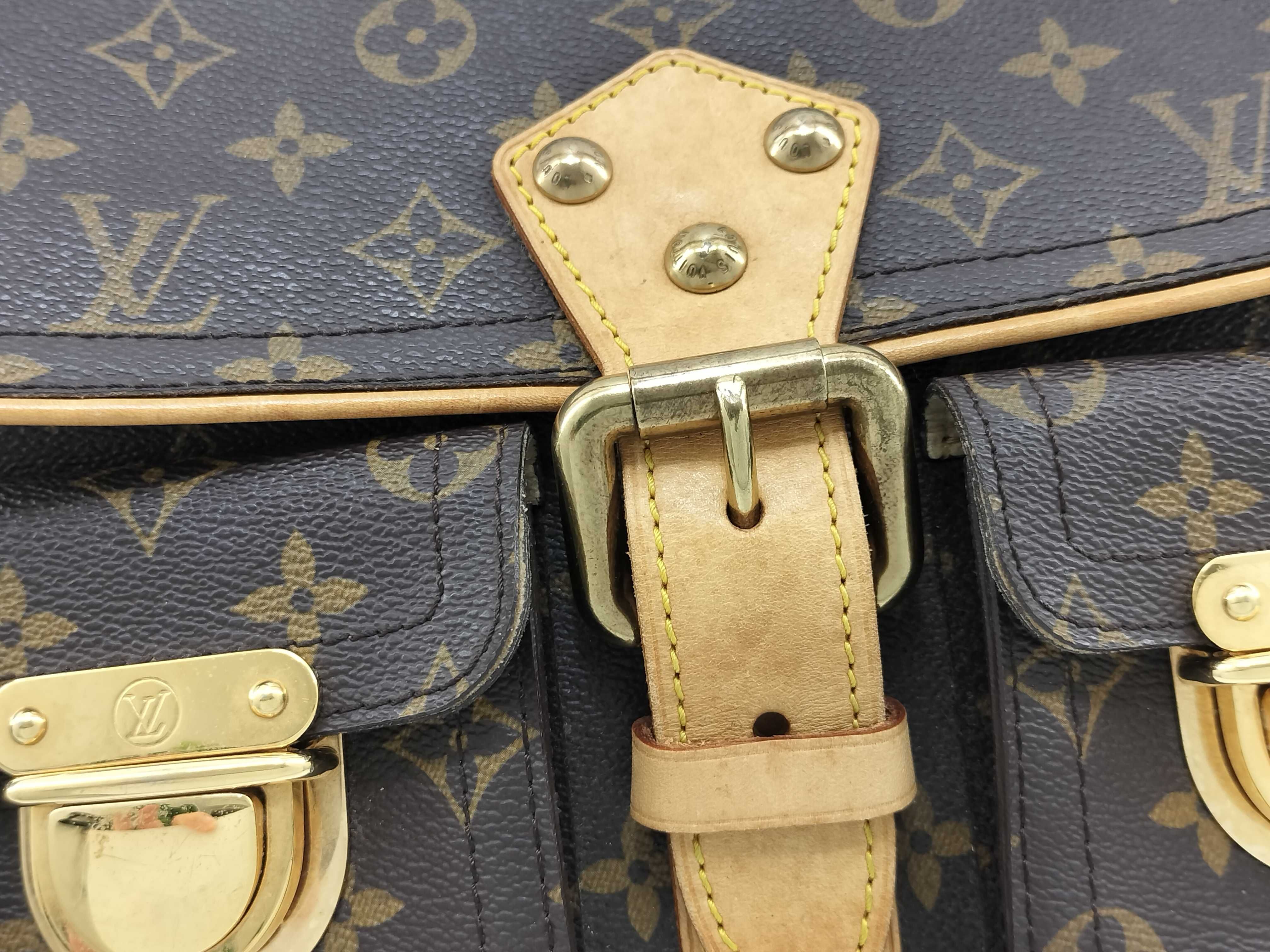 Monogram LV Monogram Hudson PM M40027 DU0095 Shoulder Bag — view 5