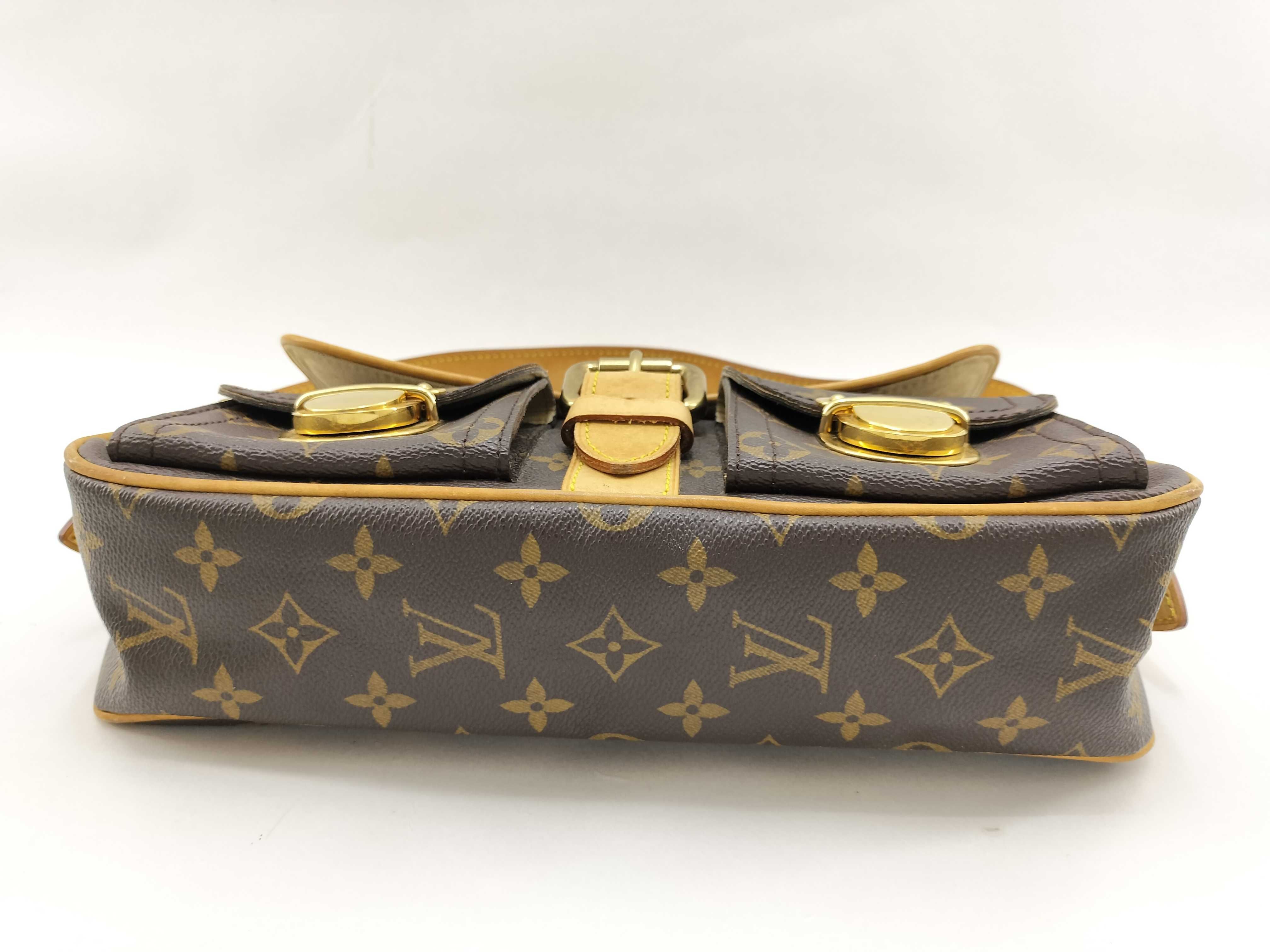 Monogram LV Monogram Hudson PM M40027 DU0095 Shoulder Bag — view 7