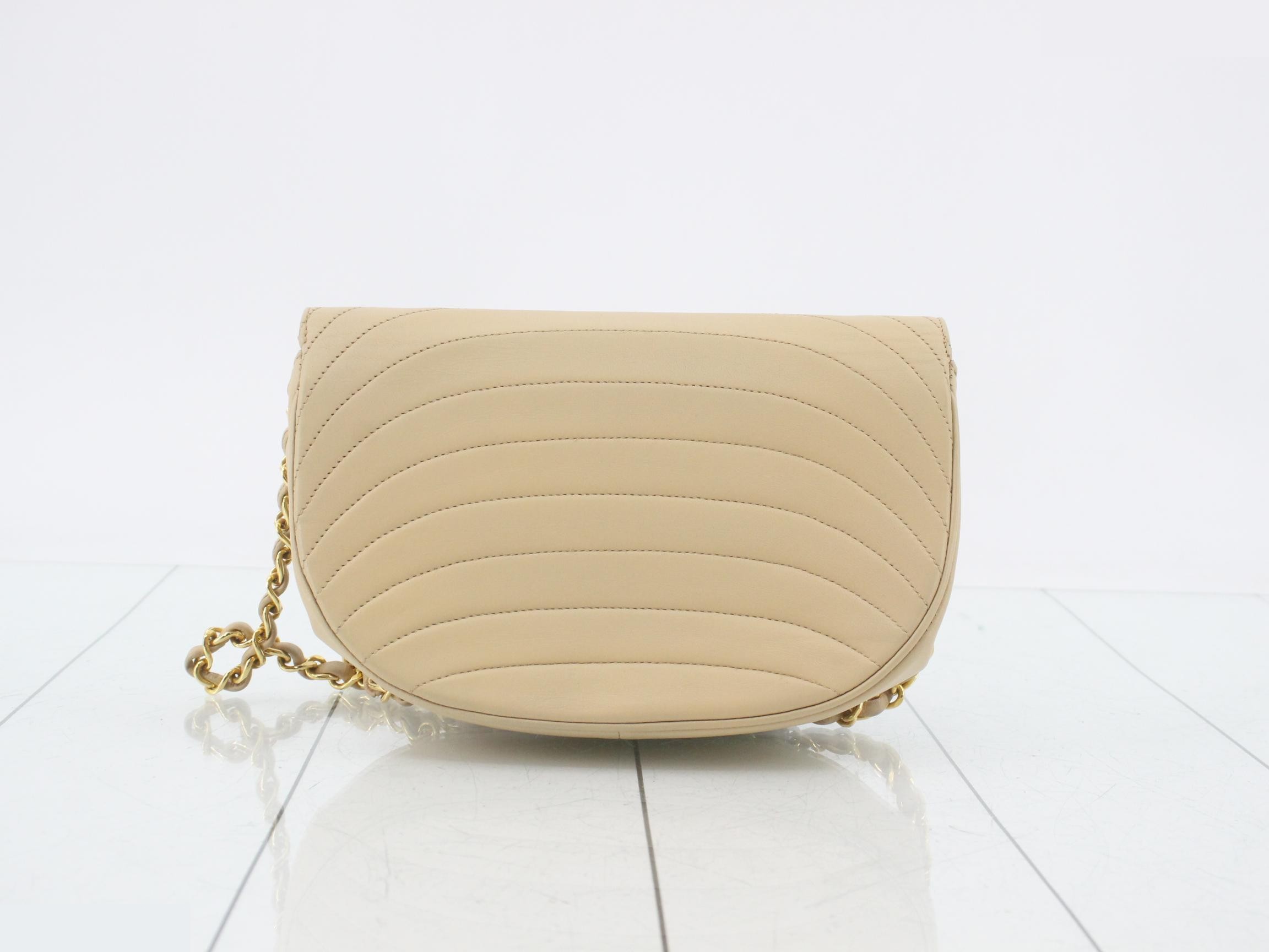 Matelassé (Bag) - Shoulder Bag - Half Moon - Beige — view 2