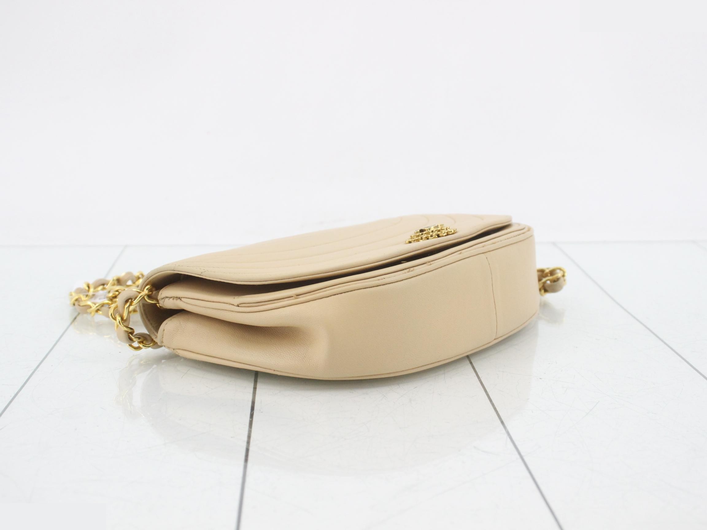 Matelassé (Bag) - Shoulder Bag - Half Moon - Beige — view 5