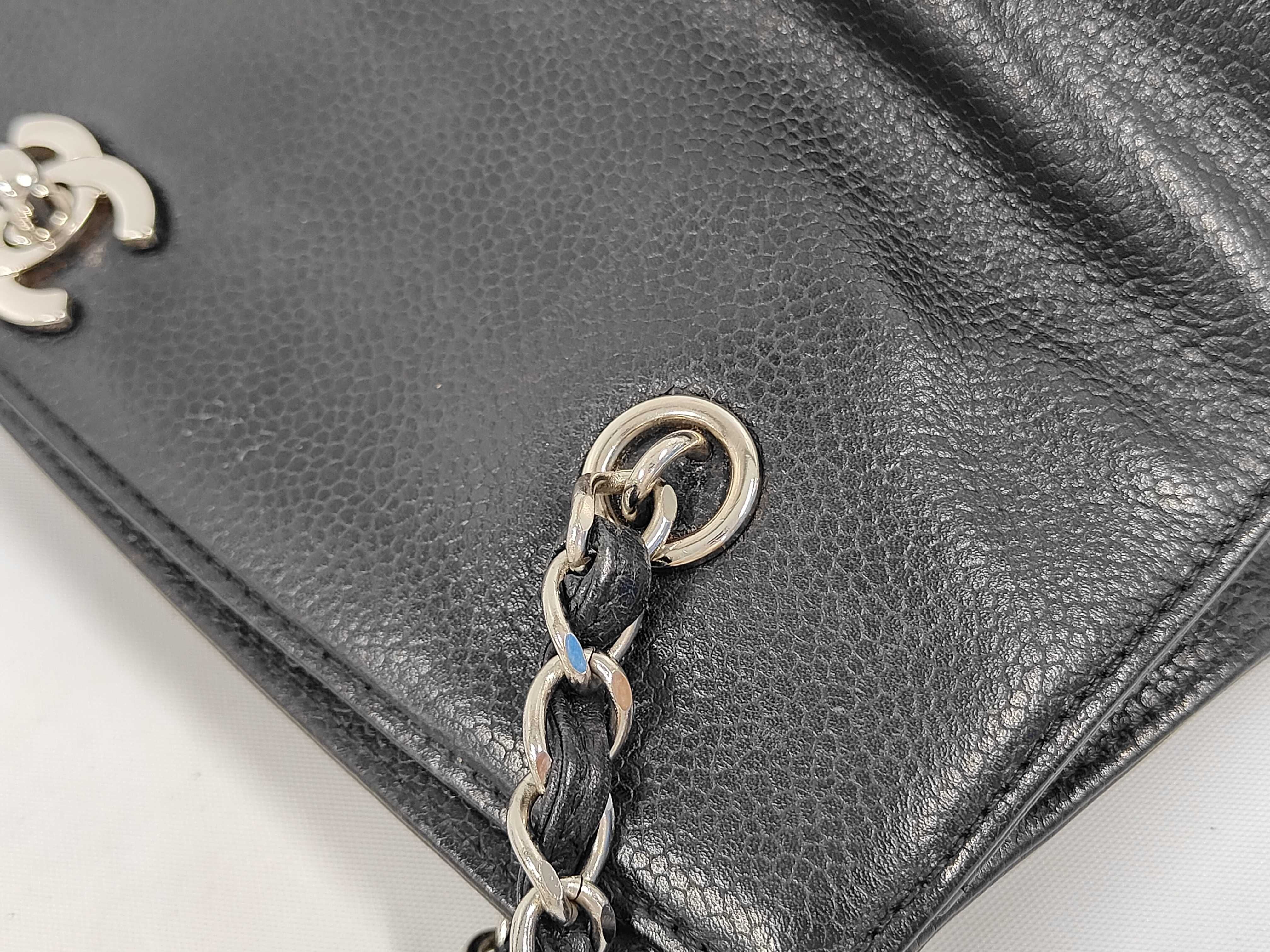 Turnlock Caviar Chain Tote Bag (Serial No. 5) — view 6