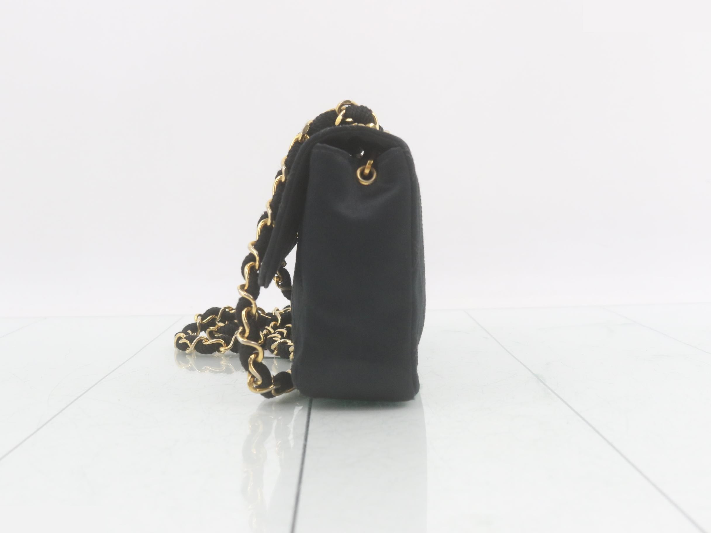 Matelassé (bag) - Shoulder bag — view 3