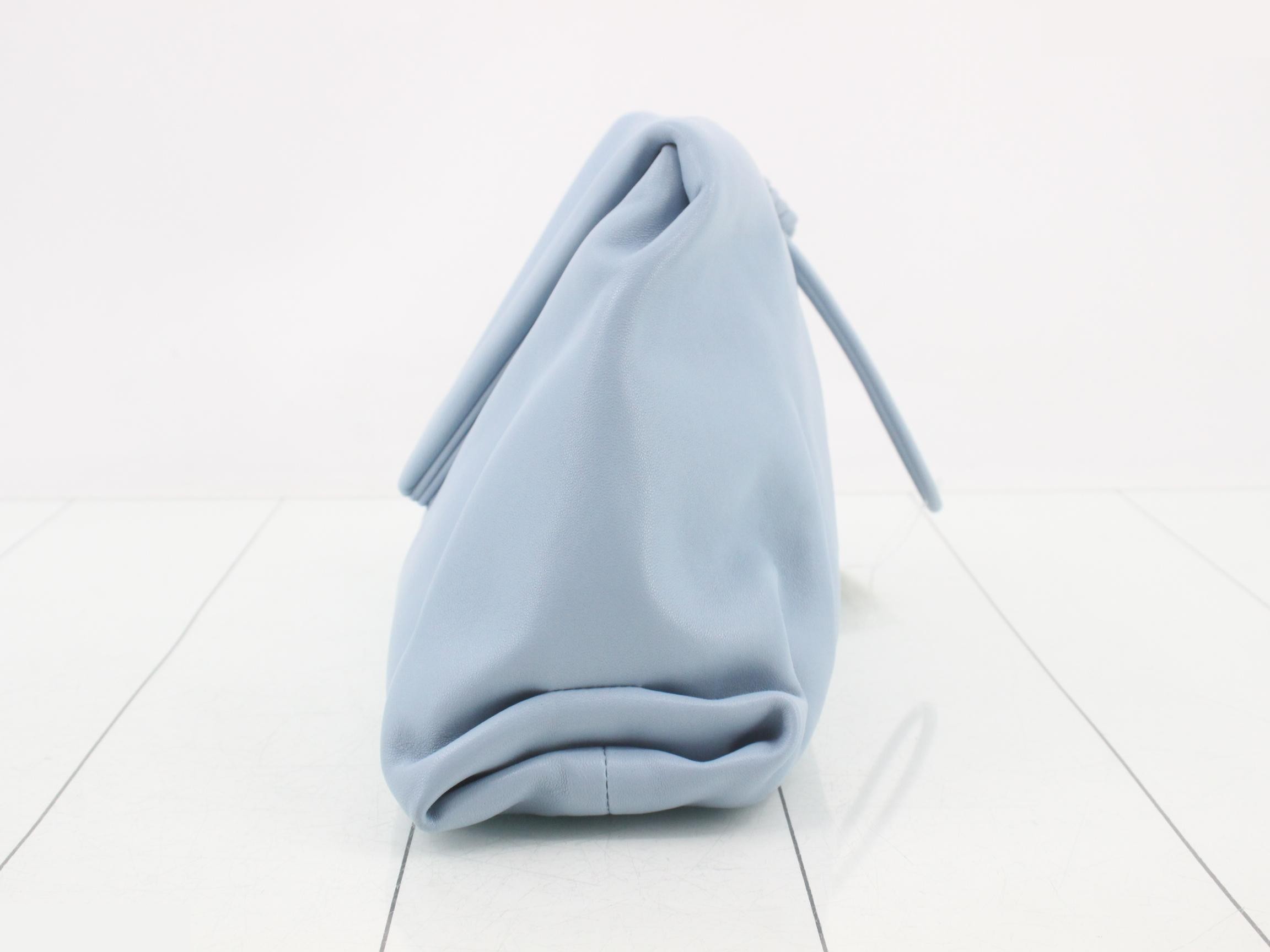 Clutch bag, light blue, leather, triangle design — view 3