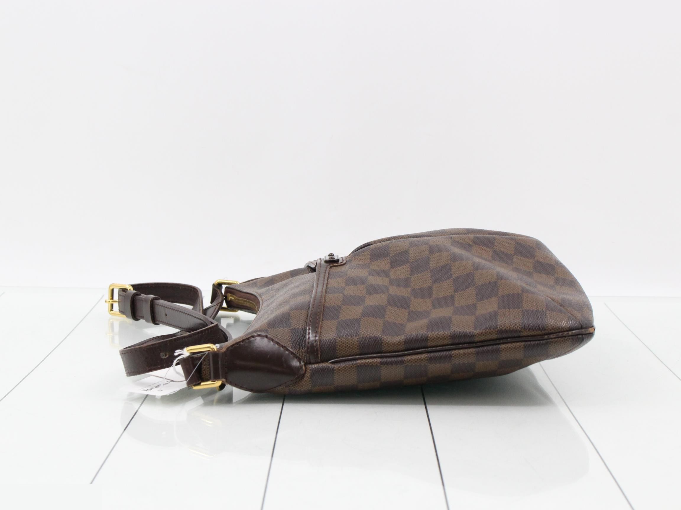 Damier Bloomsbury PM Shoulder Bag — view 4