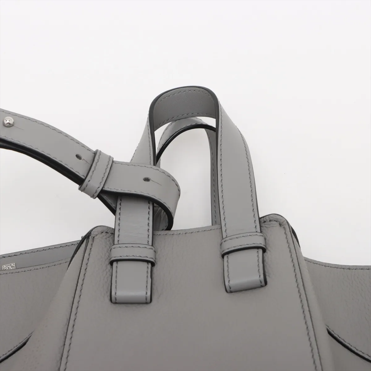 Hammock Compact Leather 2-Way Handbag, Gray — view 6