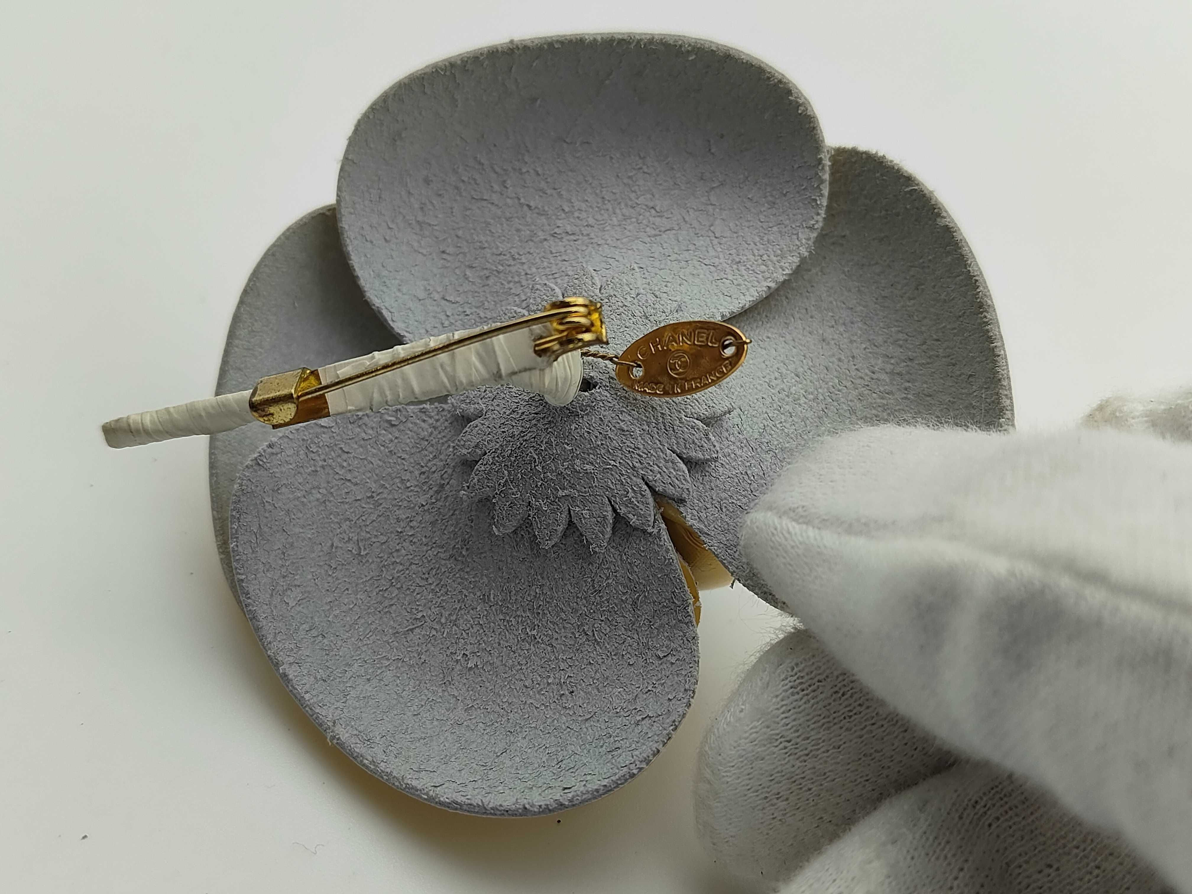 Camellia / Brooch — view 4