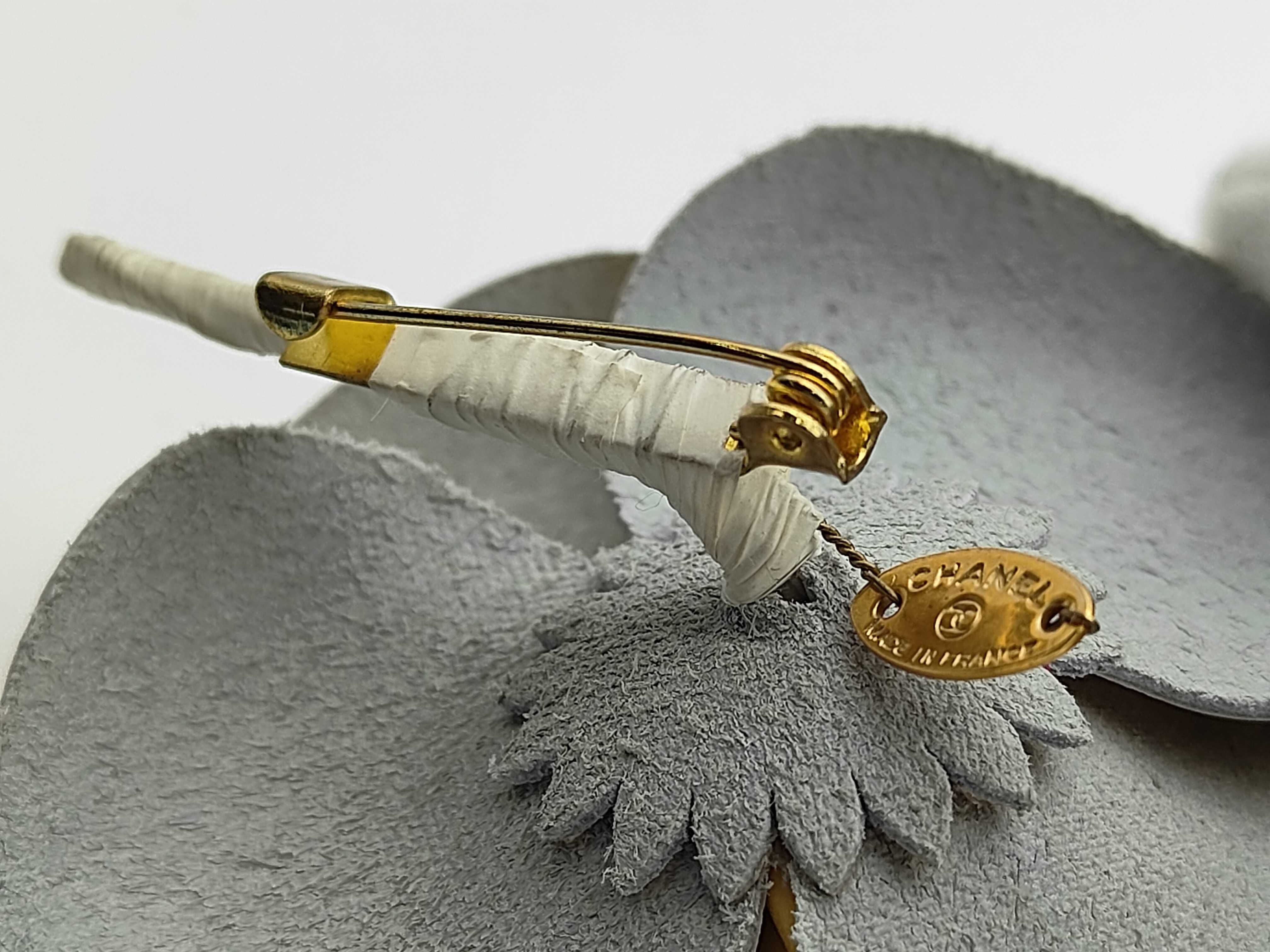 Camellia / Brooch — view 8