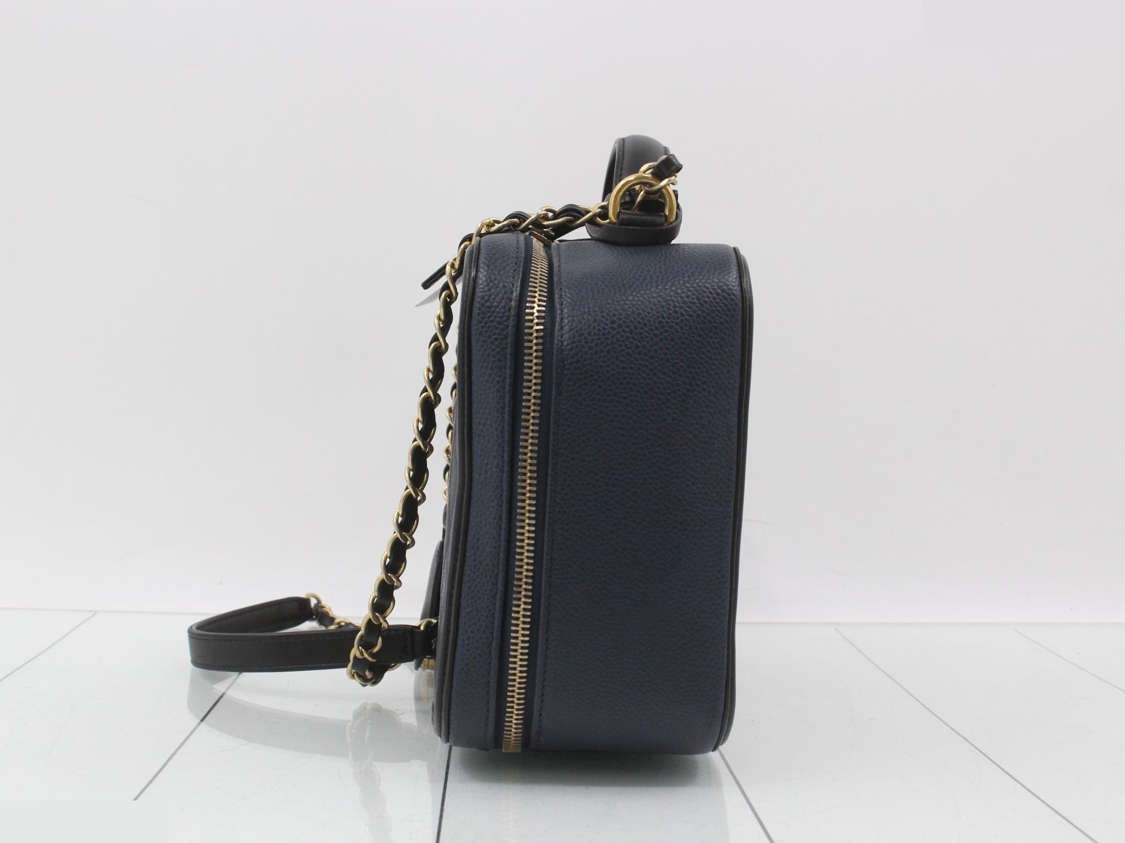 CC Filigree Caviar Skin 2-Way Handbag — view 3
