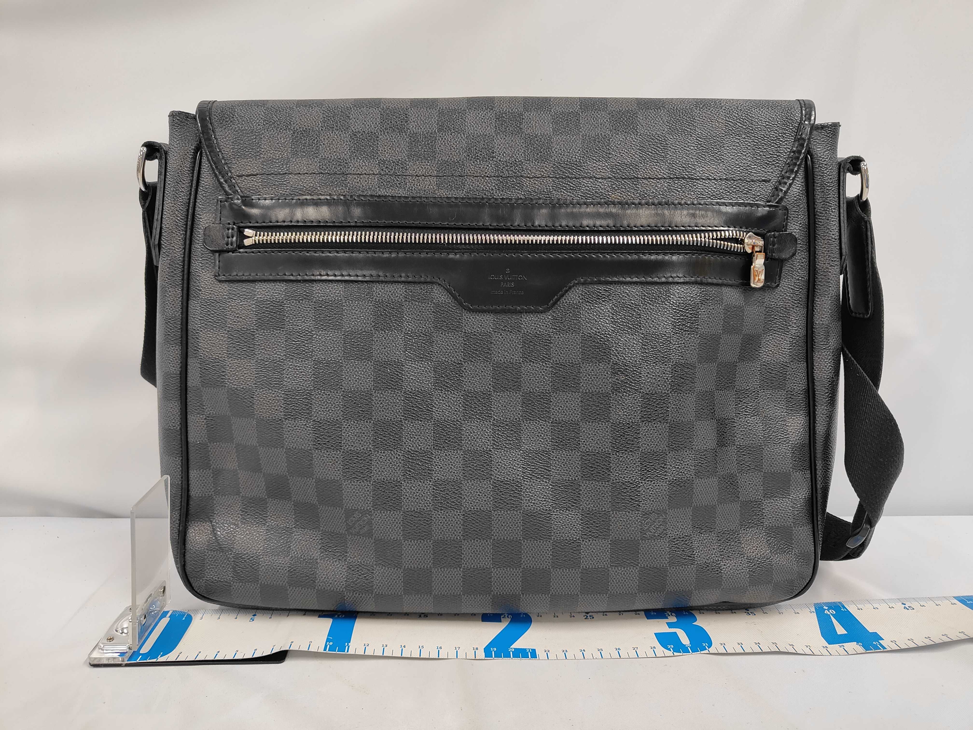 N58033 Damier Graphite Daniel GM Shoulder Bag — view 2