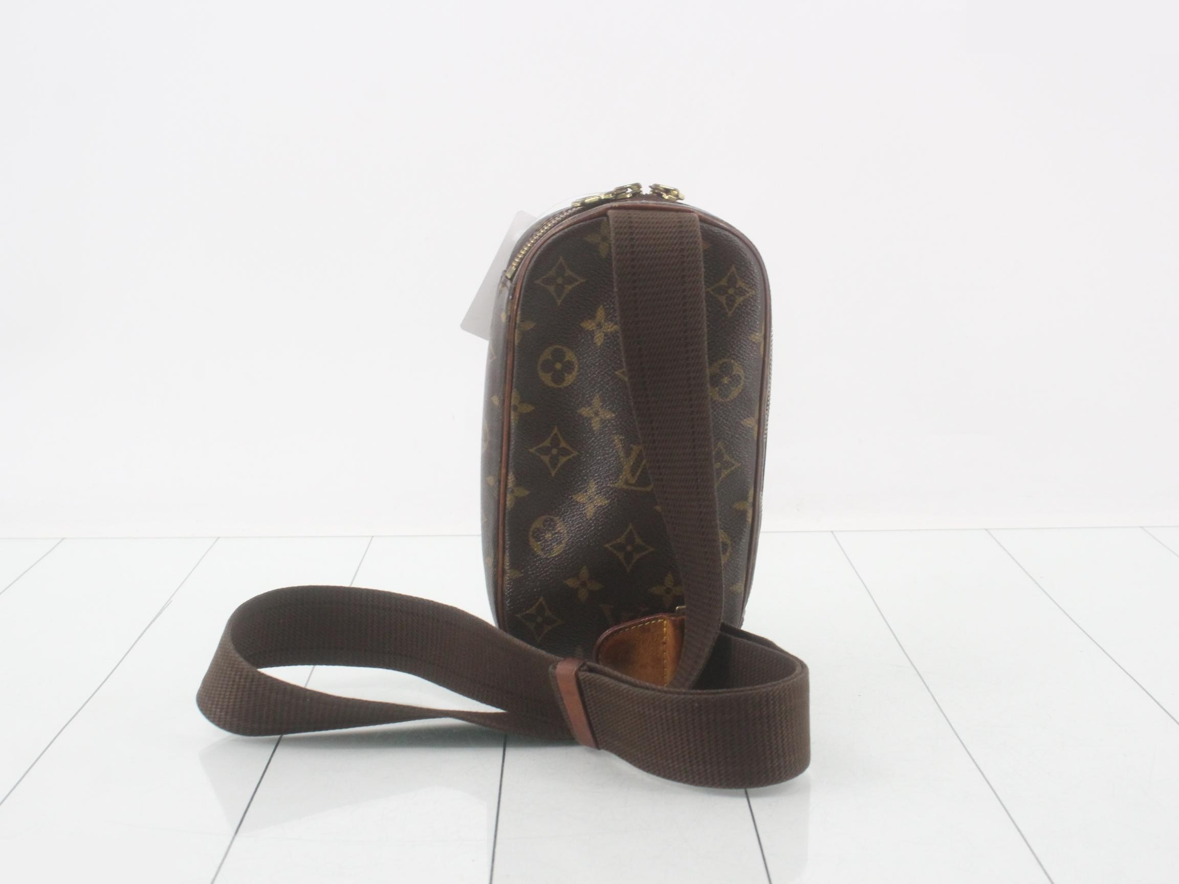 Pochette Gange — view 2