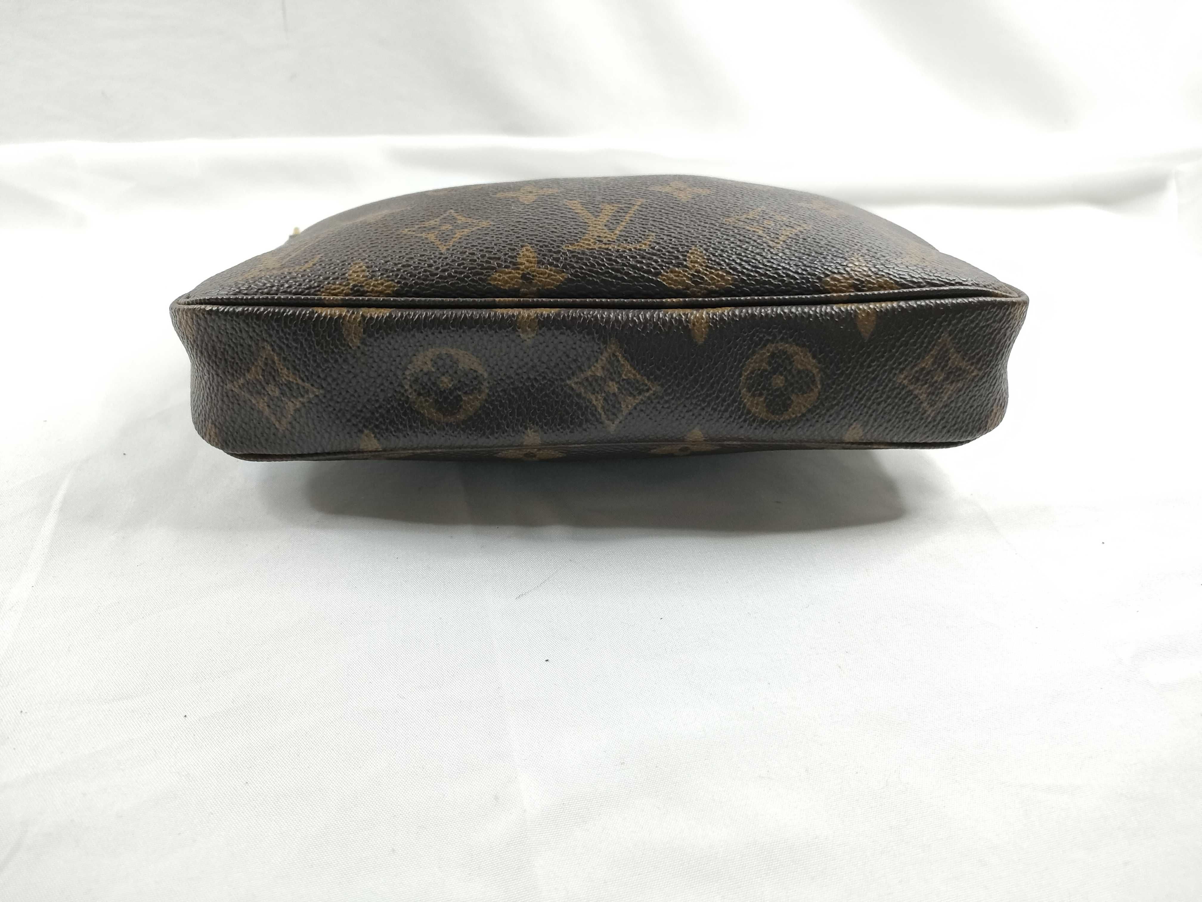 Monogram Louis Vuitton Monogram M51980/VI0050 Pochette Accessoires Pouch Accessories: Dust bag Handbag — view 4