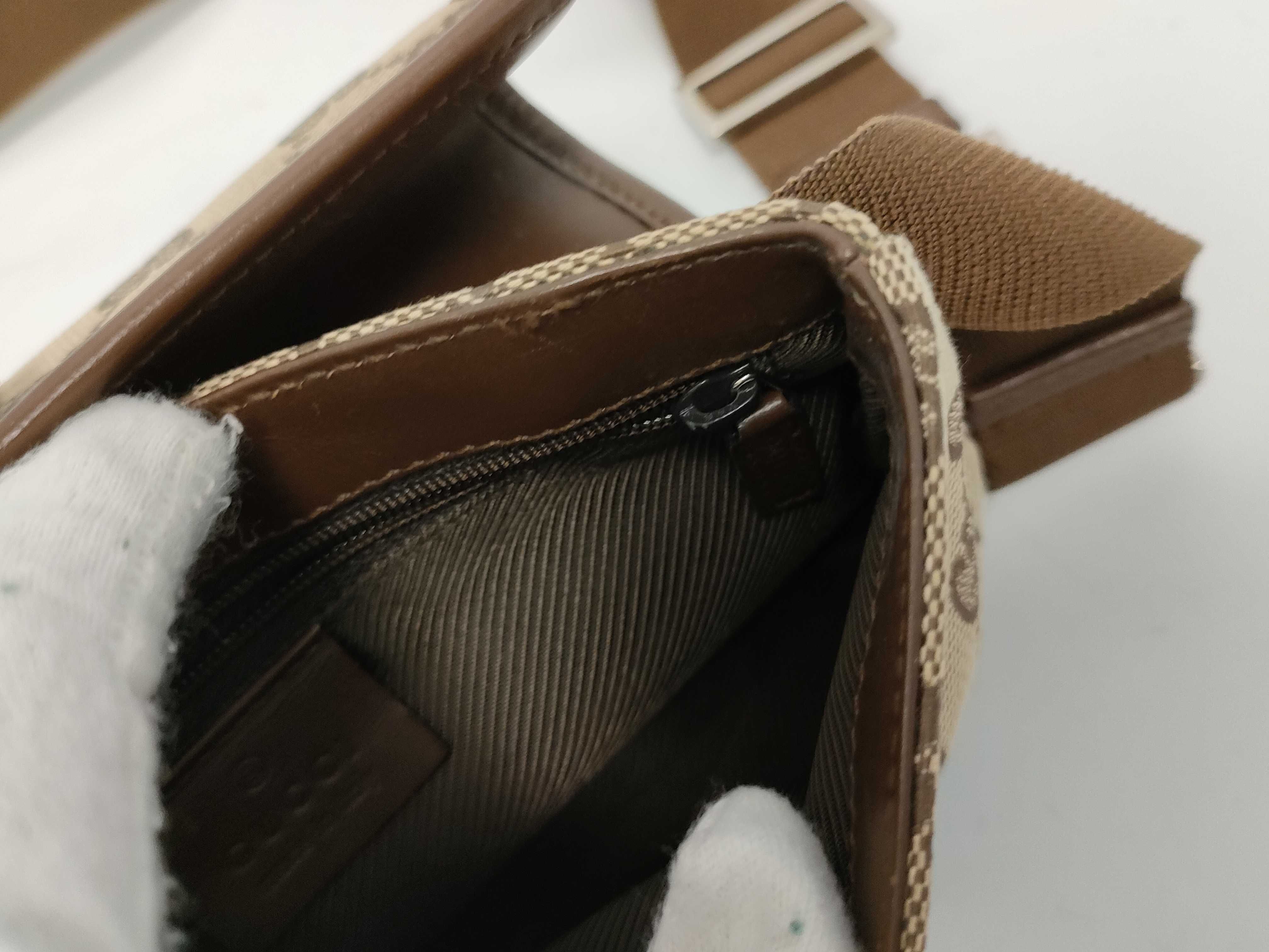 GG Canvas Bag Shoulder Bag — view 12