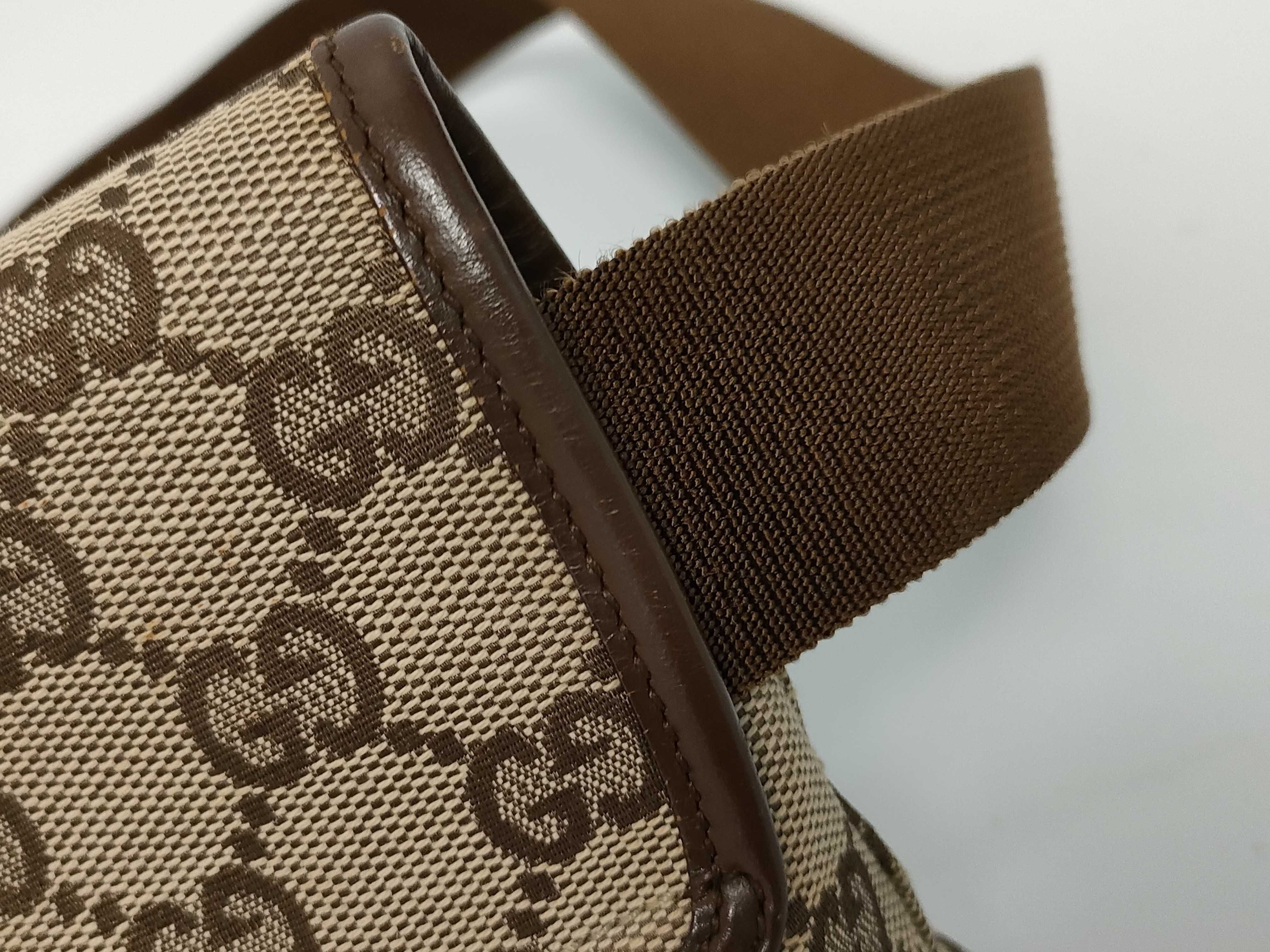 GG Canvas Bag Shoulder Bag — view 3