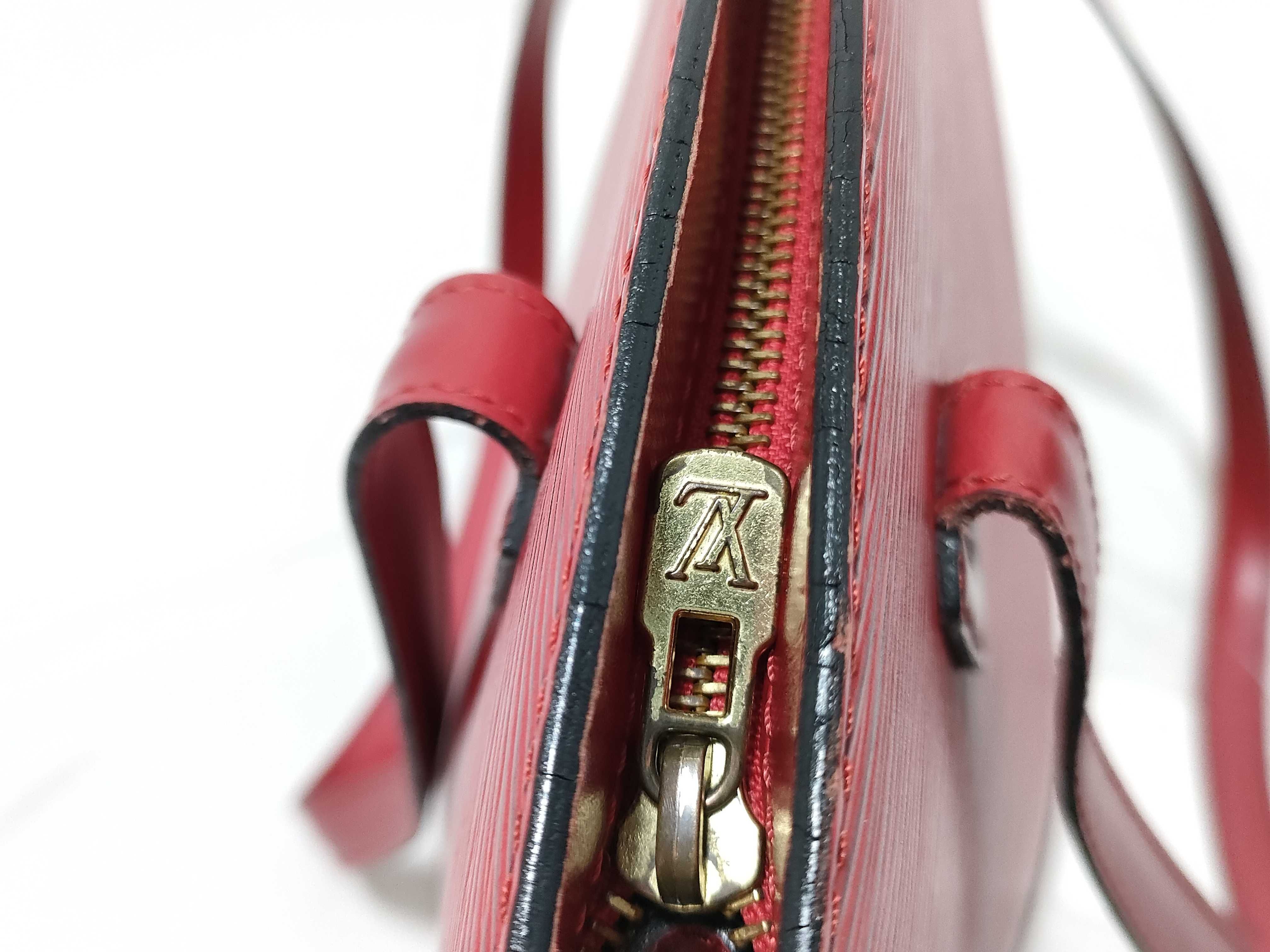 Epi Saint Jacques Shopping Shoulder Bag — view 14