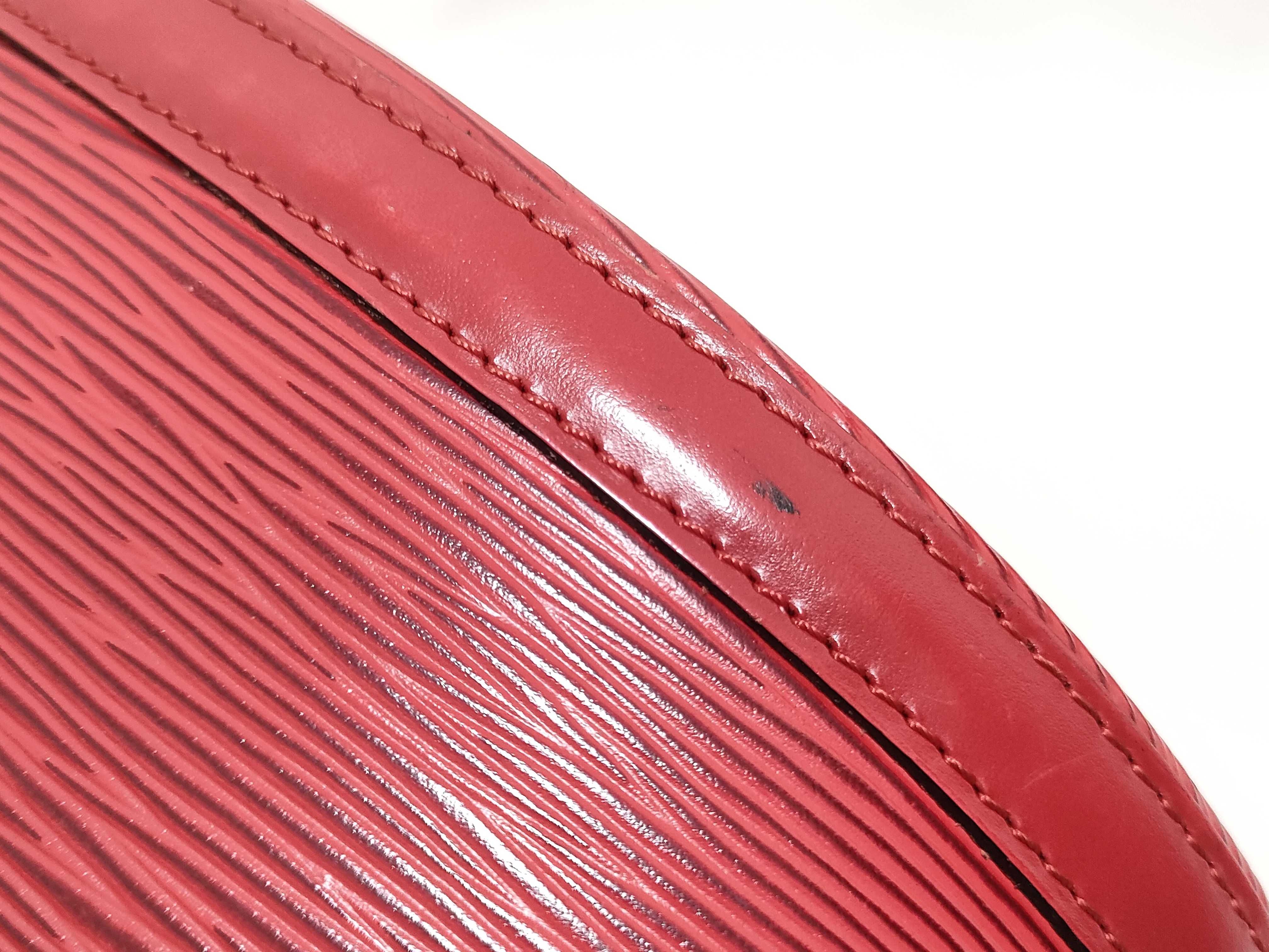 Epi Saint Jacques Shopping Shoulder Bag — view 15