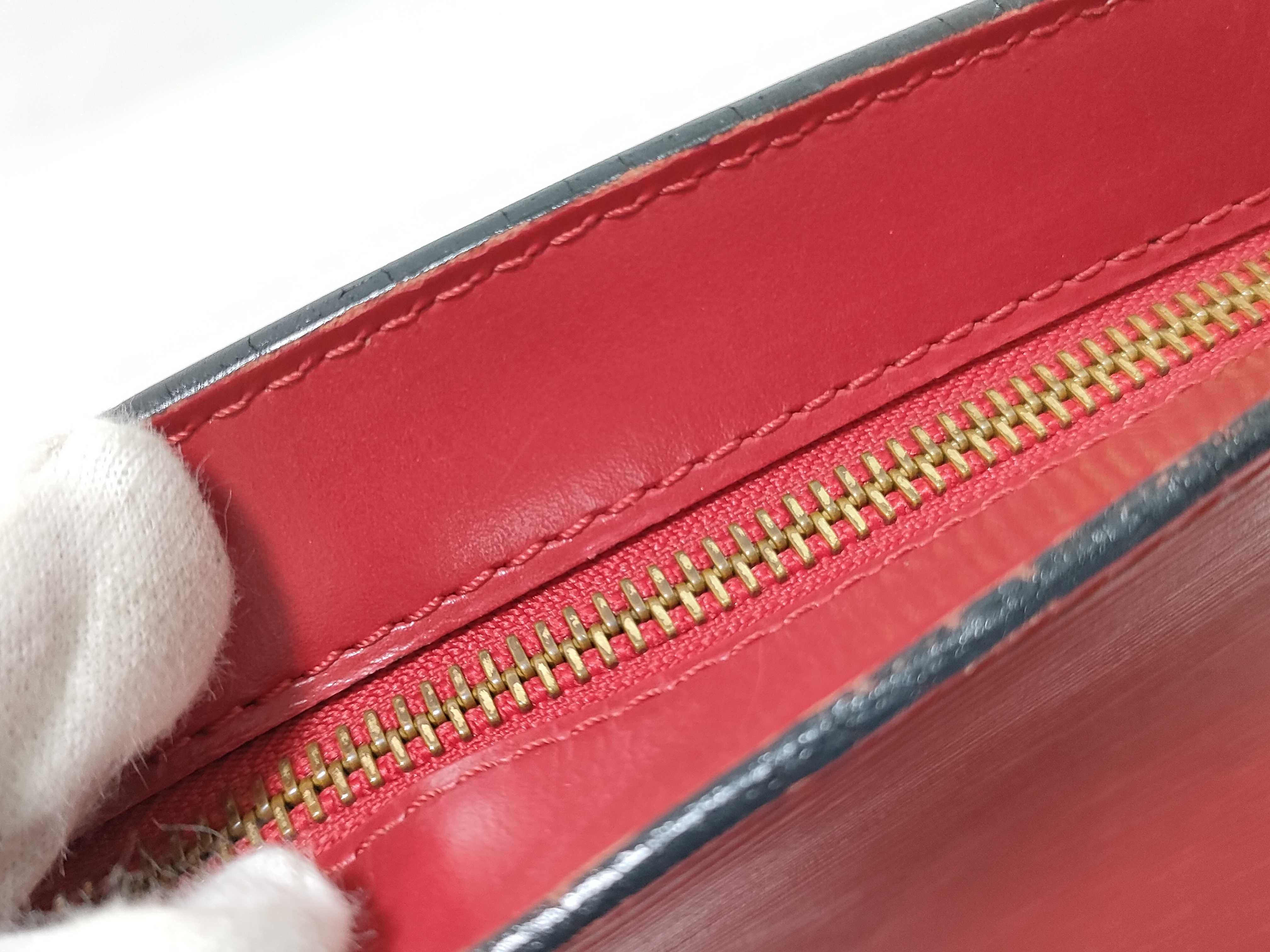 Epi Saint Jacques Shopping Shoulder Bag — view 6