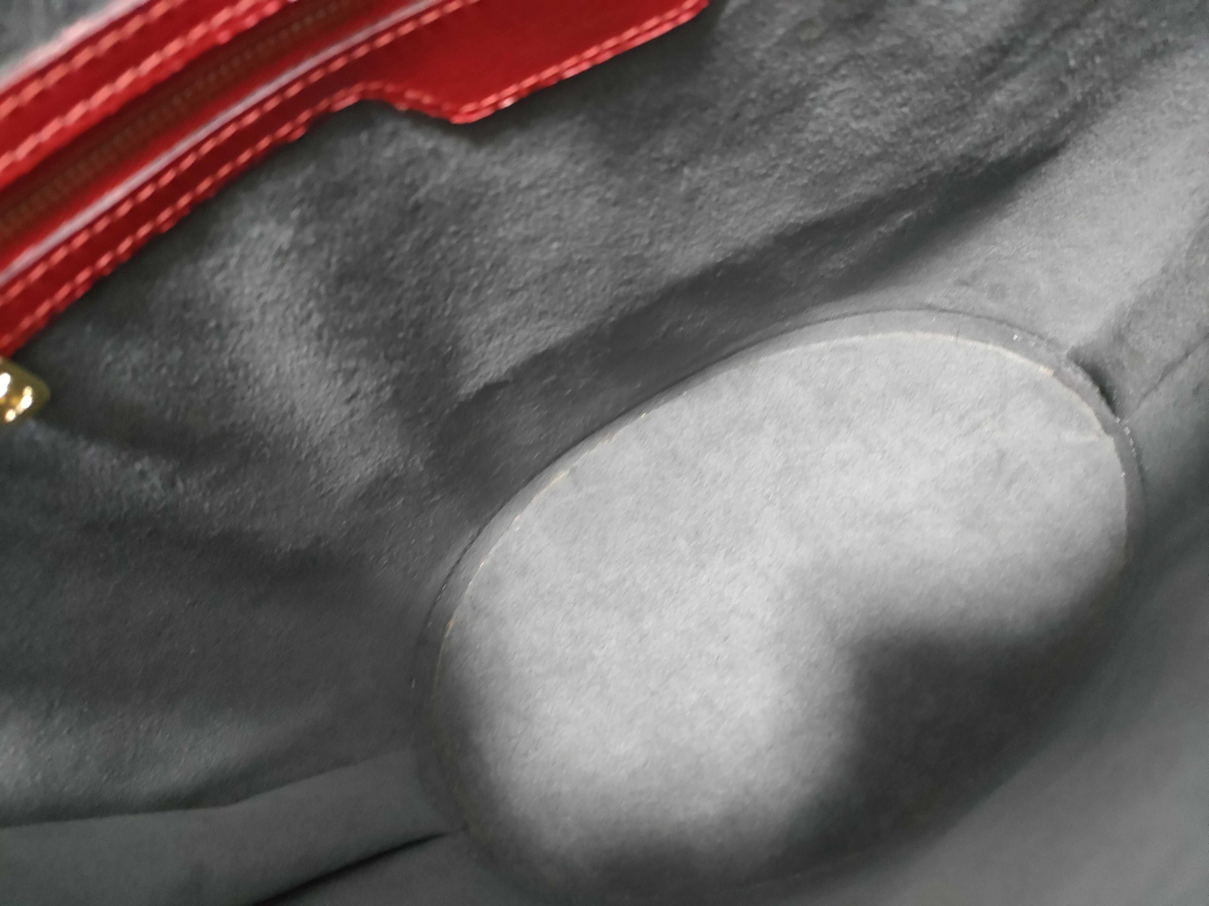 Epi Saint Jacques Shopping Shoulder Bag — view 10