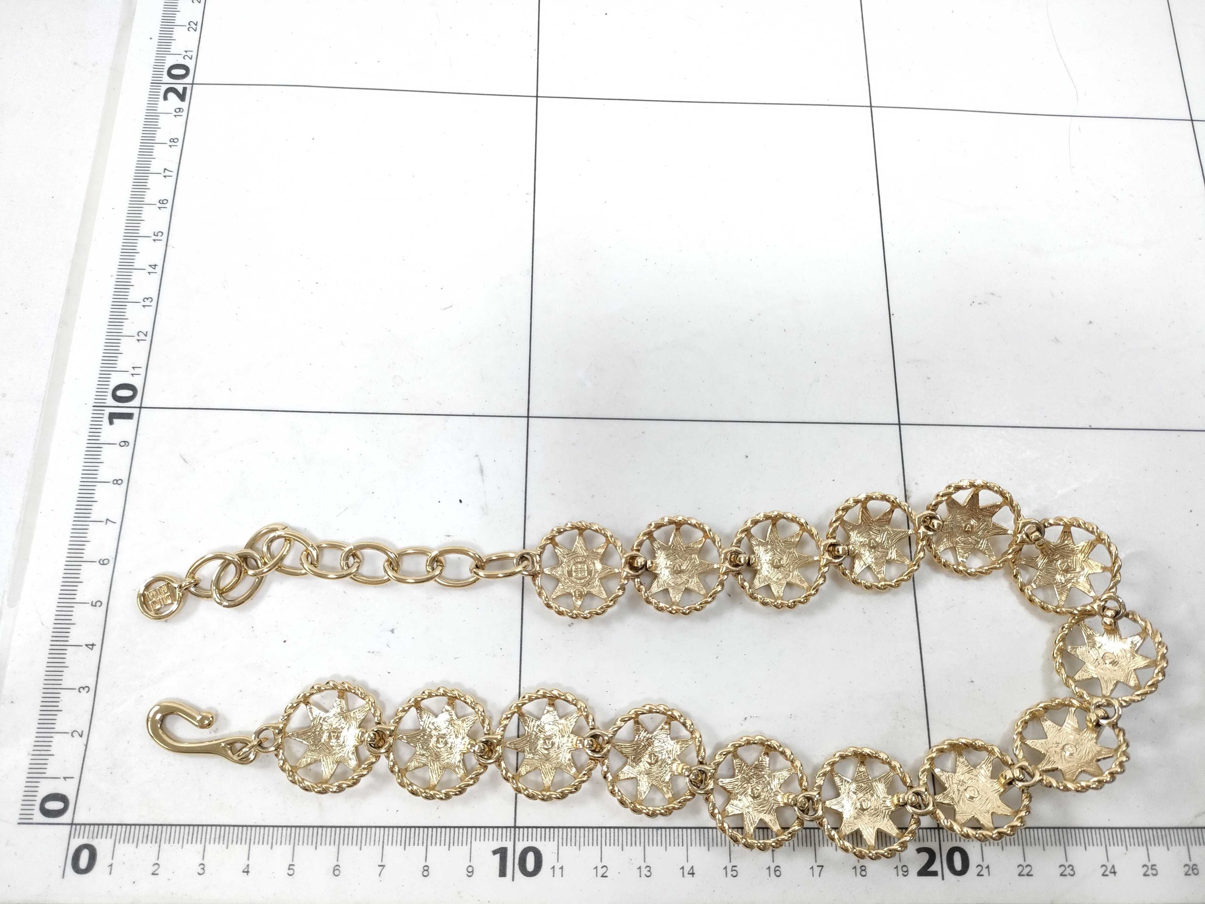 Large Twist Circle Vintage Gold Necklace — view 10