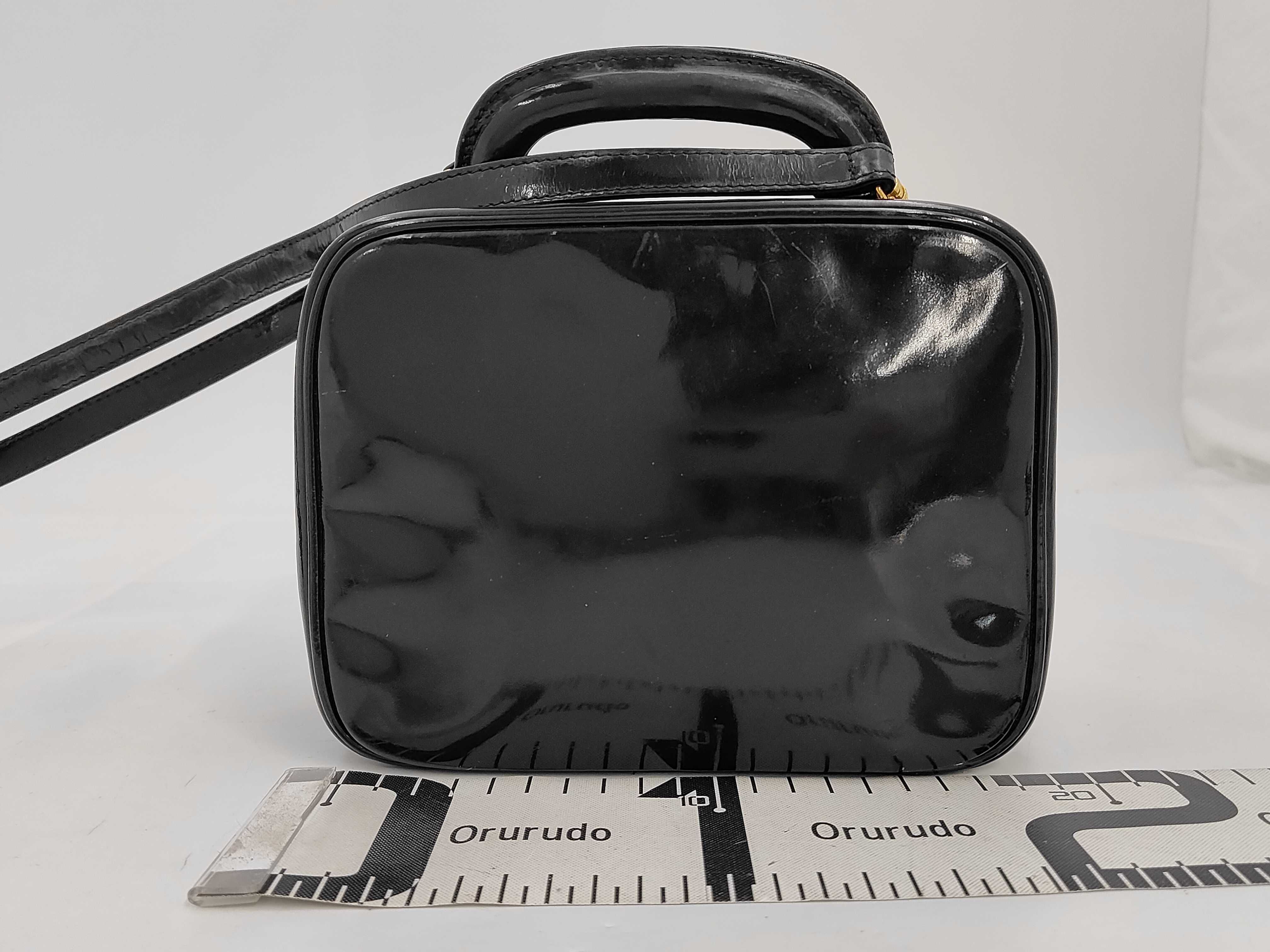 Enamel Vanity Bag Coco Mark 4688921 Bag — view 2