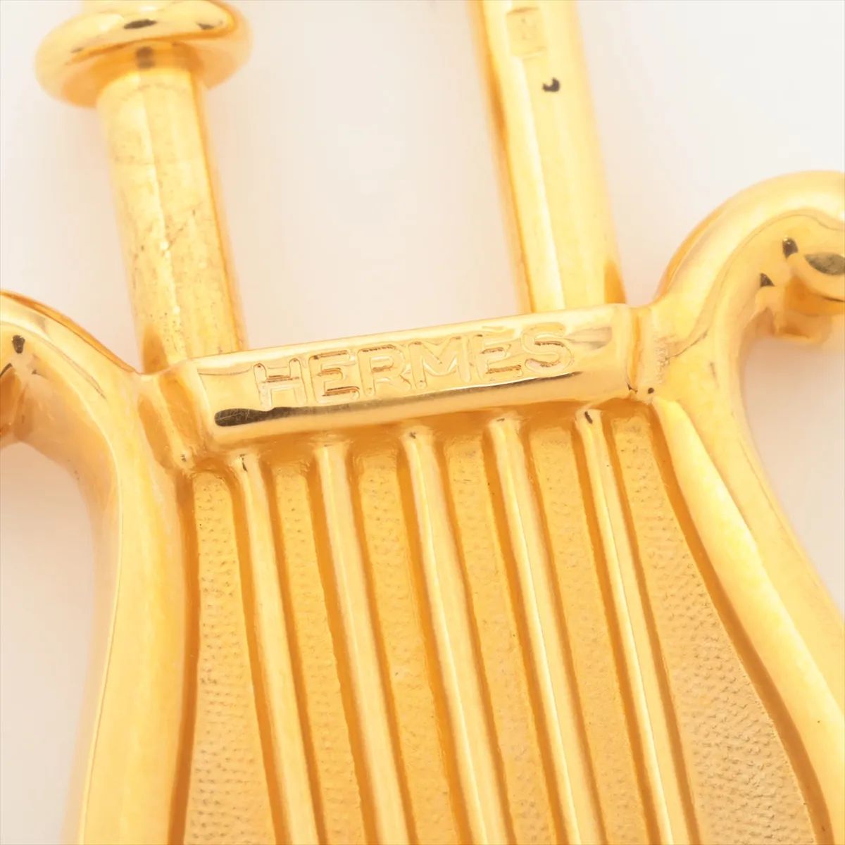 Cadena Harp Charm 1996 GP Gold - Shows signs of wear, — view 3