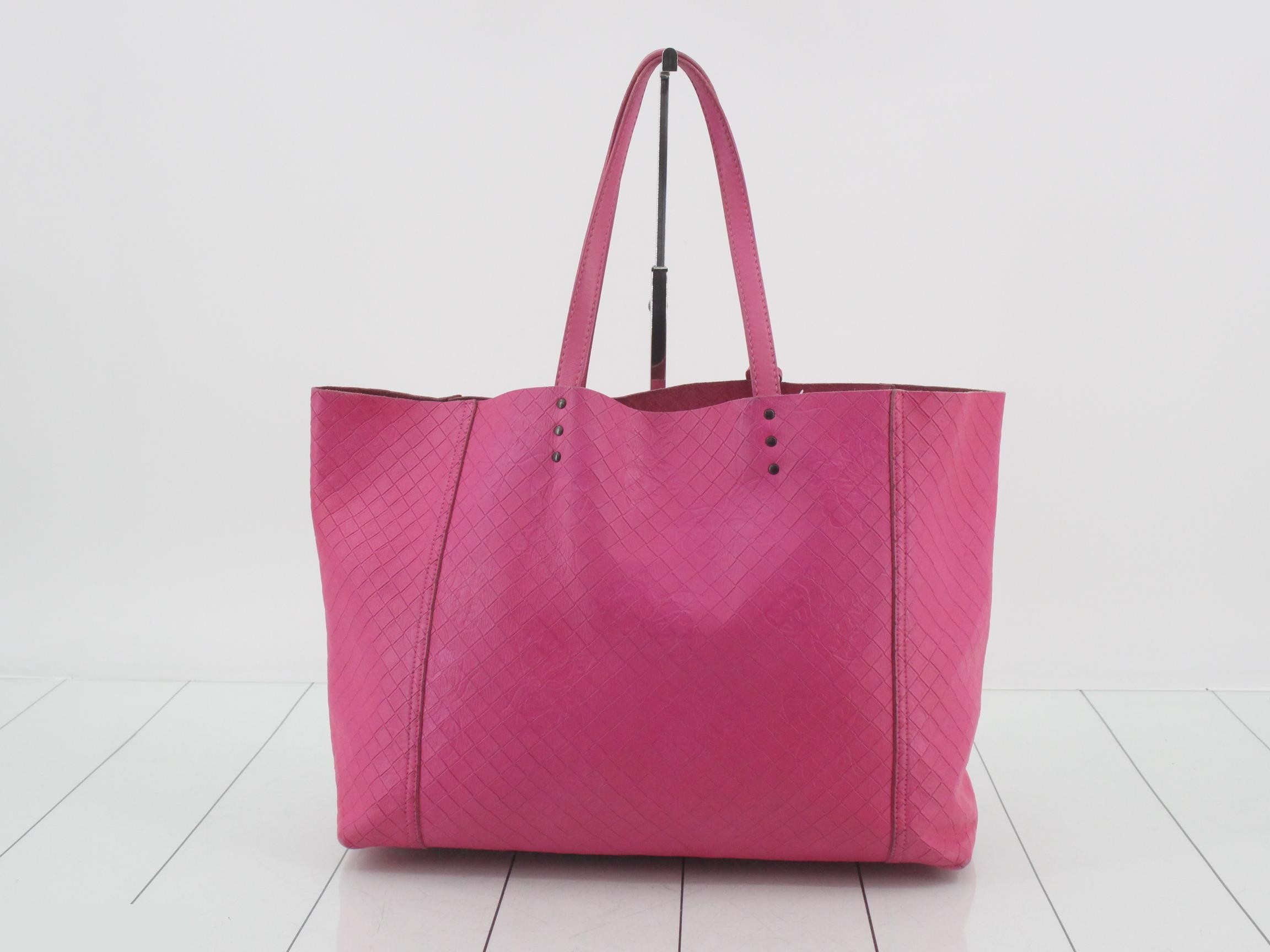 Intreccio Mirage Butterfly Leather Tote Bag, Pink — view 2