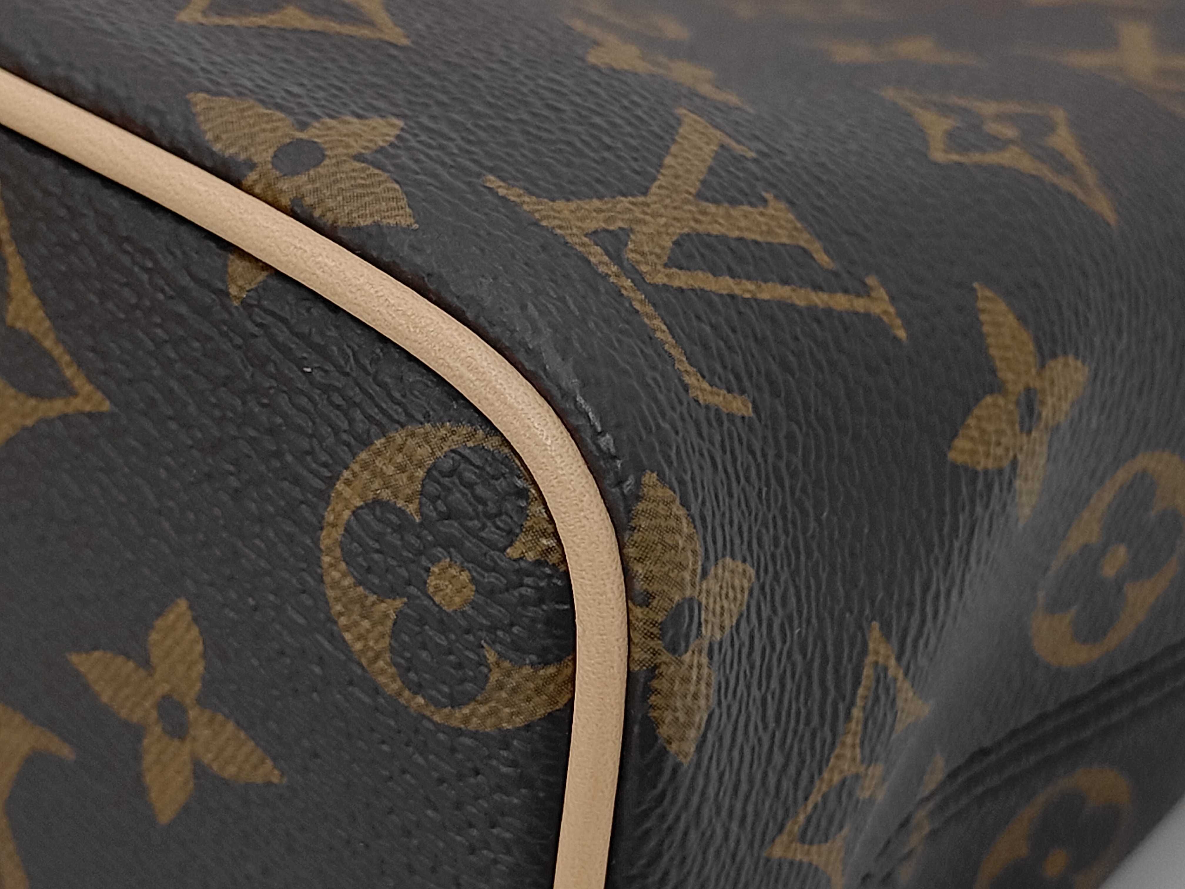 Monogram Neo Lockit PM M26532 Handbag — view 3