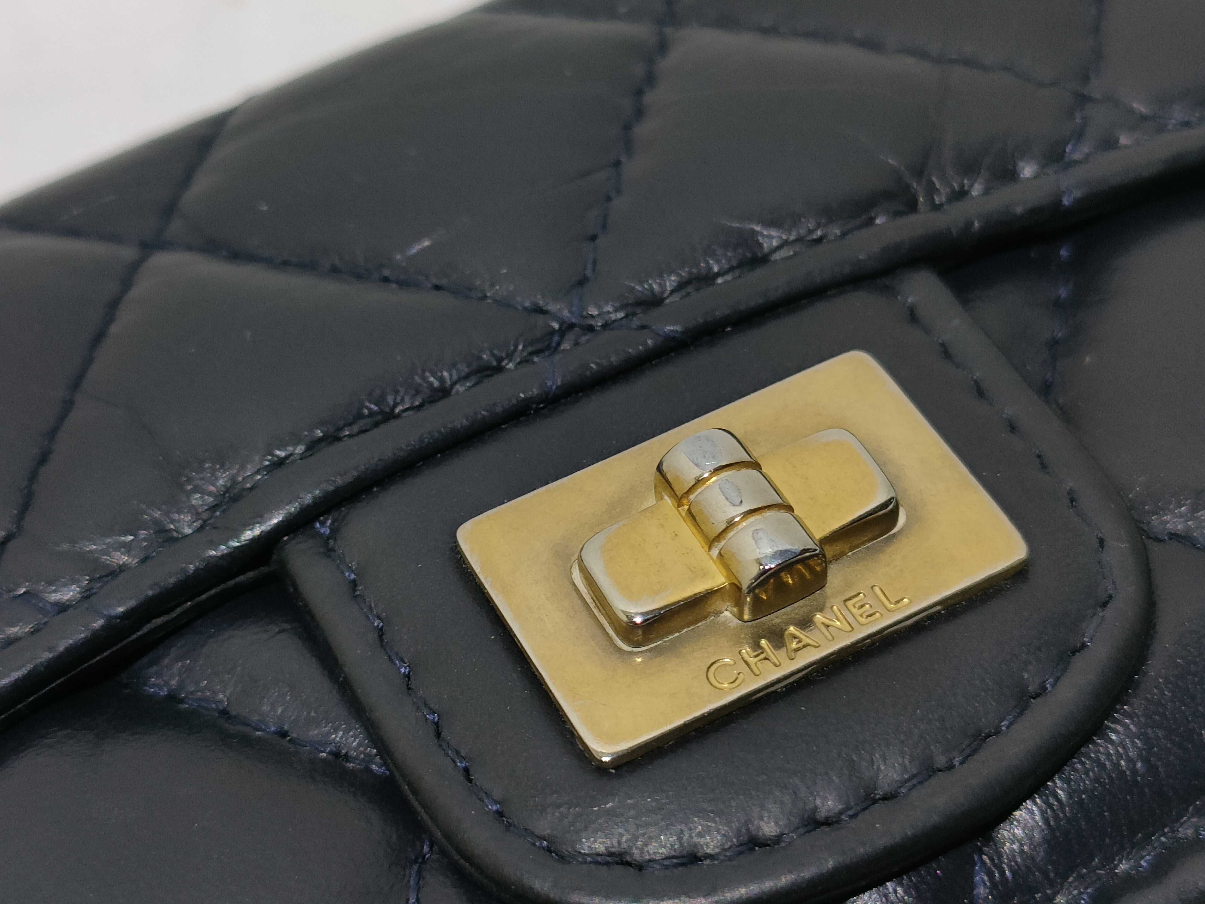 Lambskin Tri-fold Wallet (with seal) — view 7