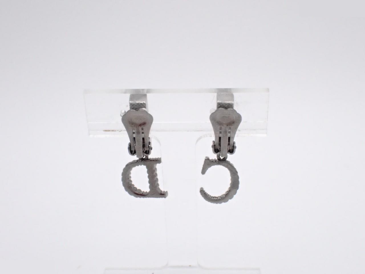 earrings — view 2