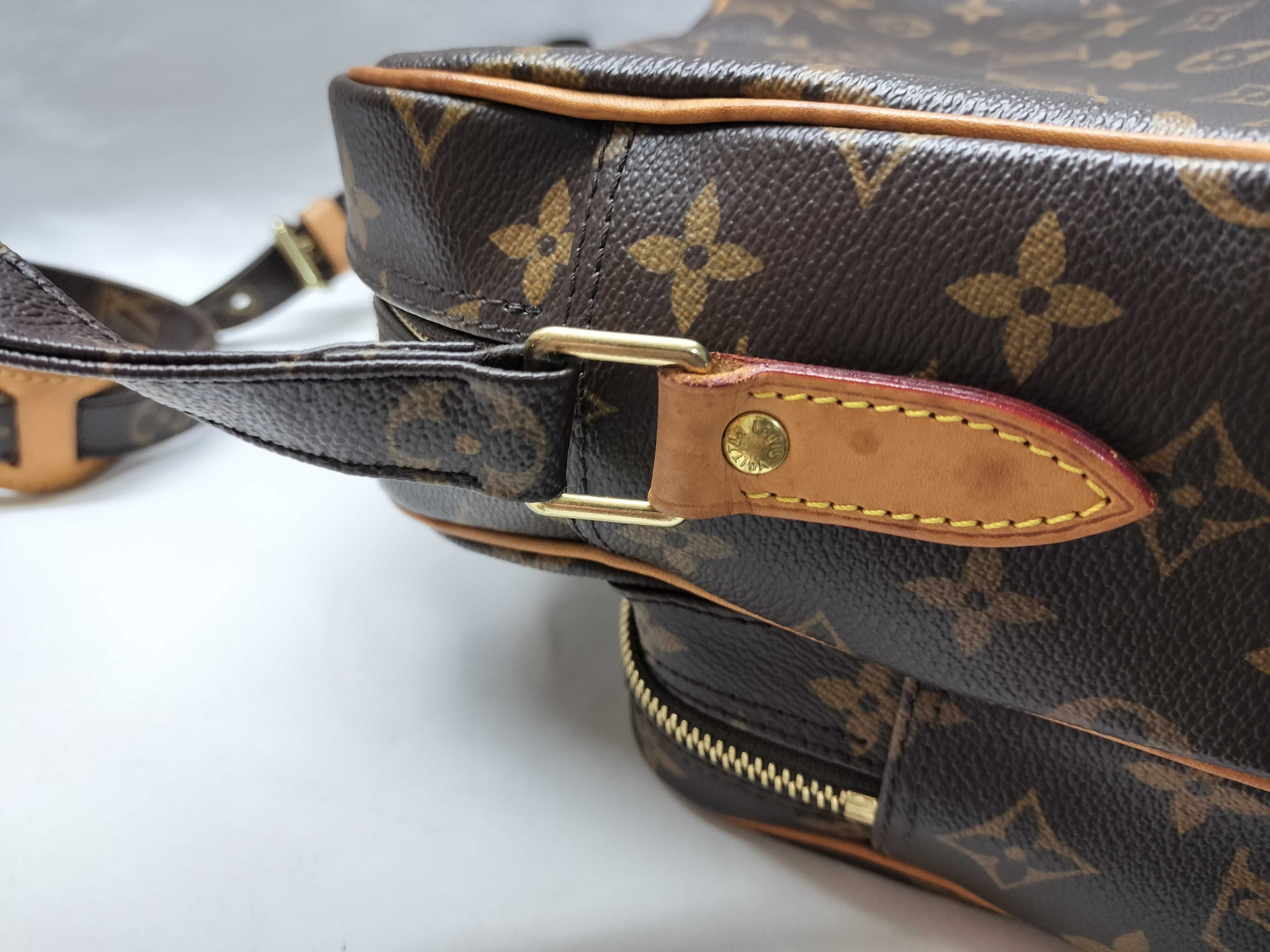 M45244 Nile Shoulder Bag — view 7