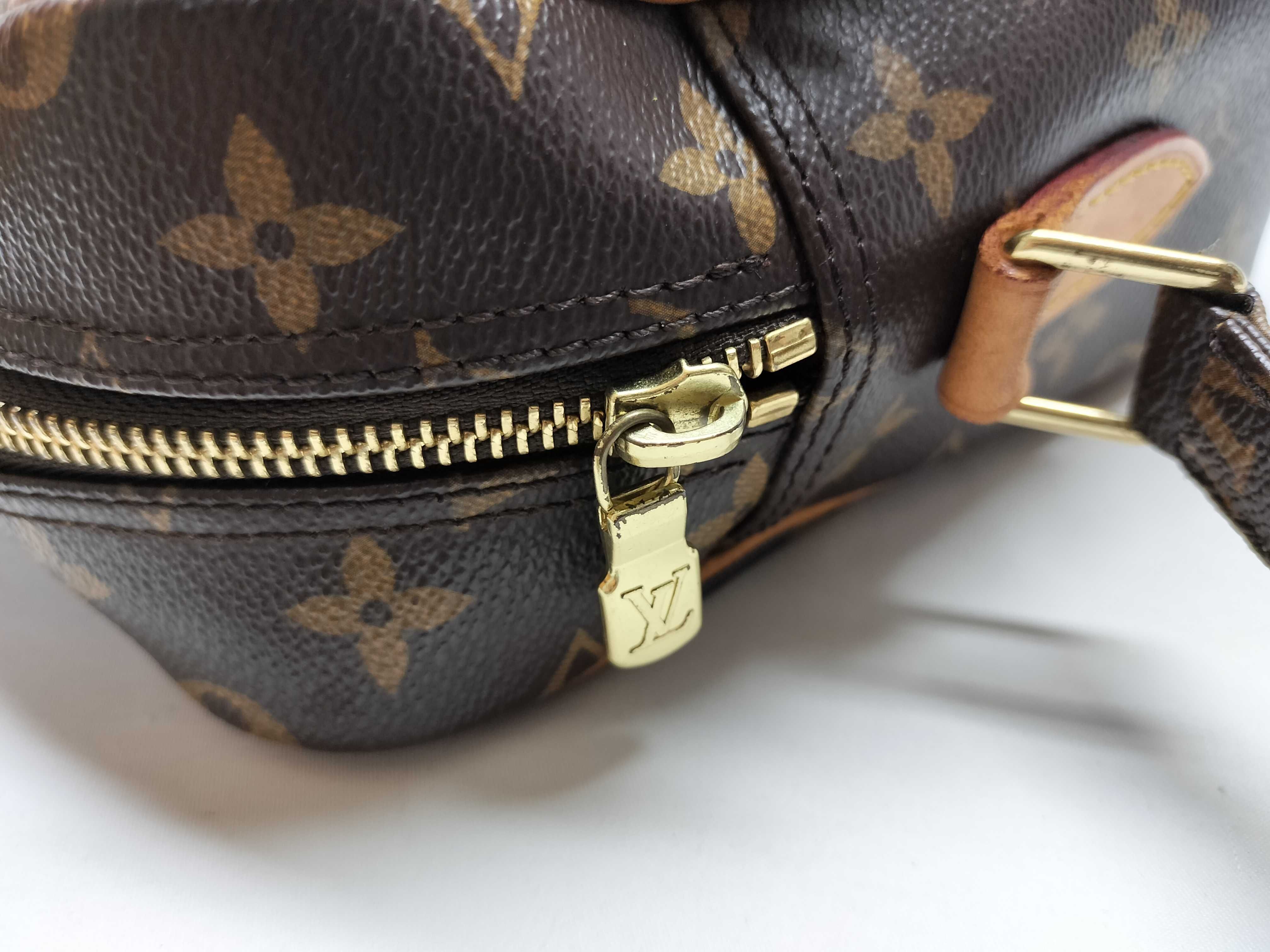 M45244 Nile Shoulder Bag — view 10