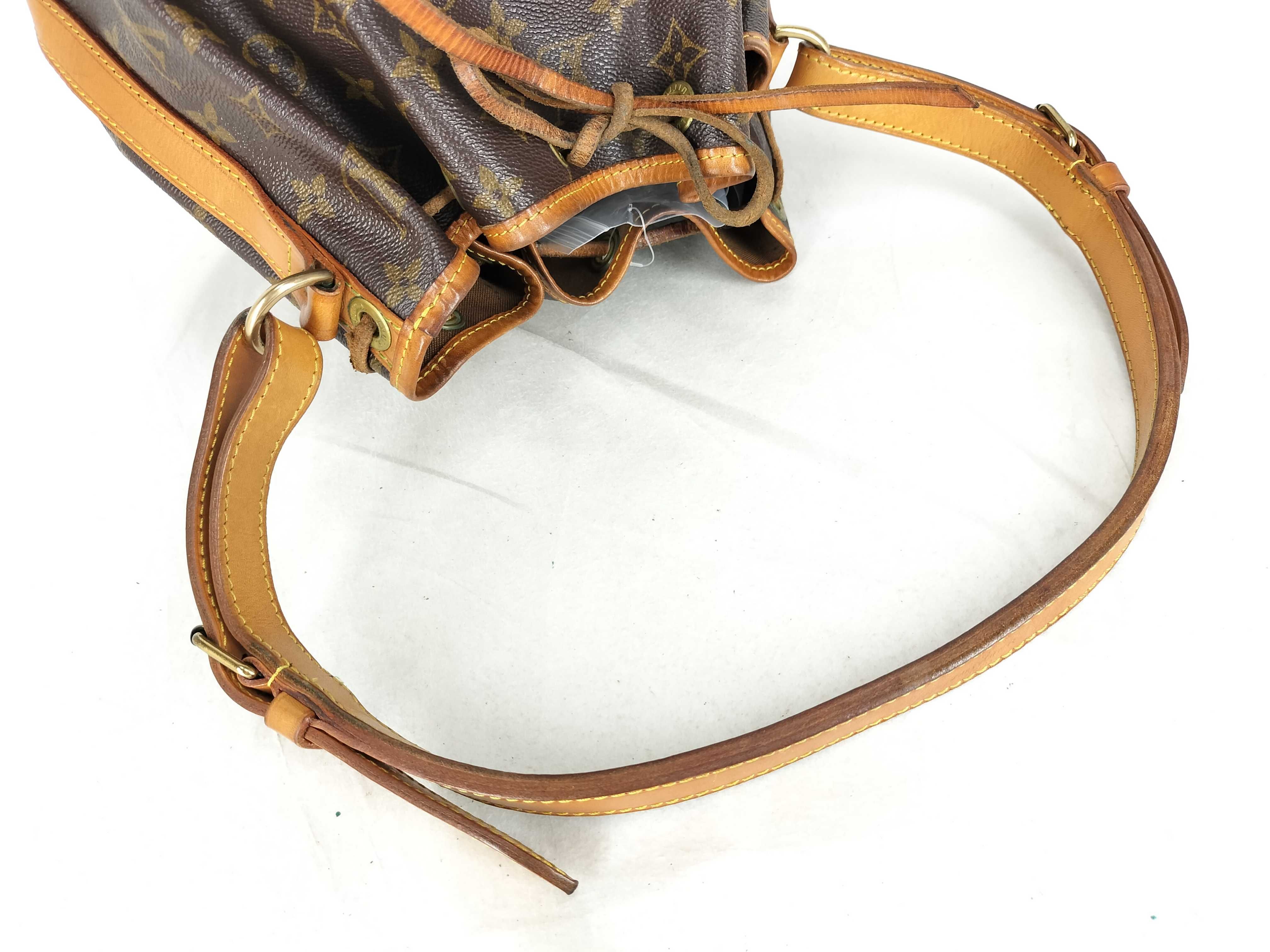 Monogram Noe M42224 Brown Shoulder Bag — view 3