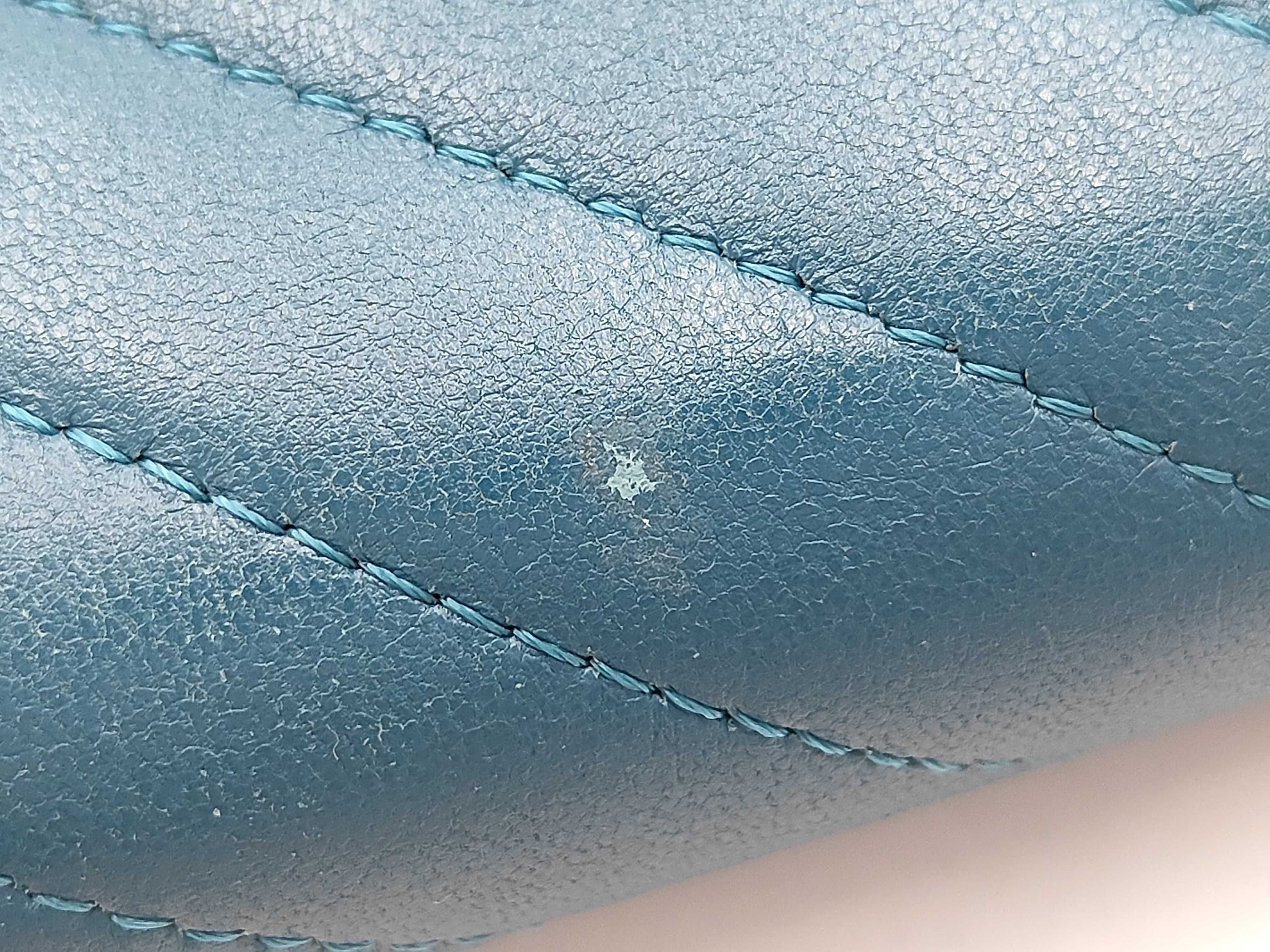 V-stitch Coco Mark Studded Long Wallet — view 14