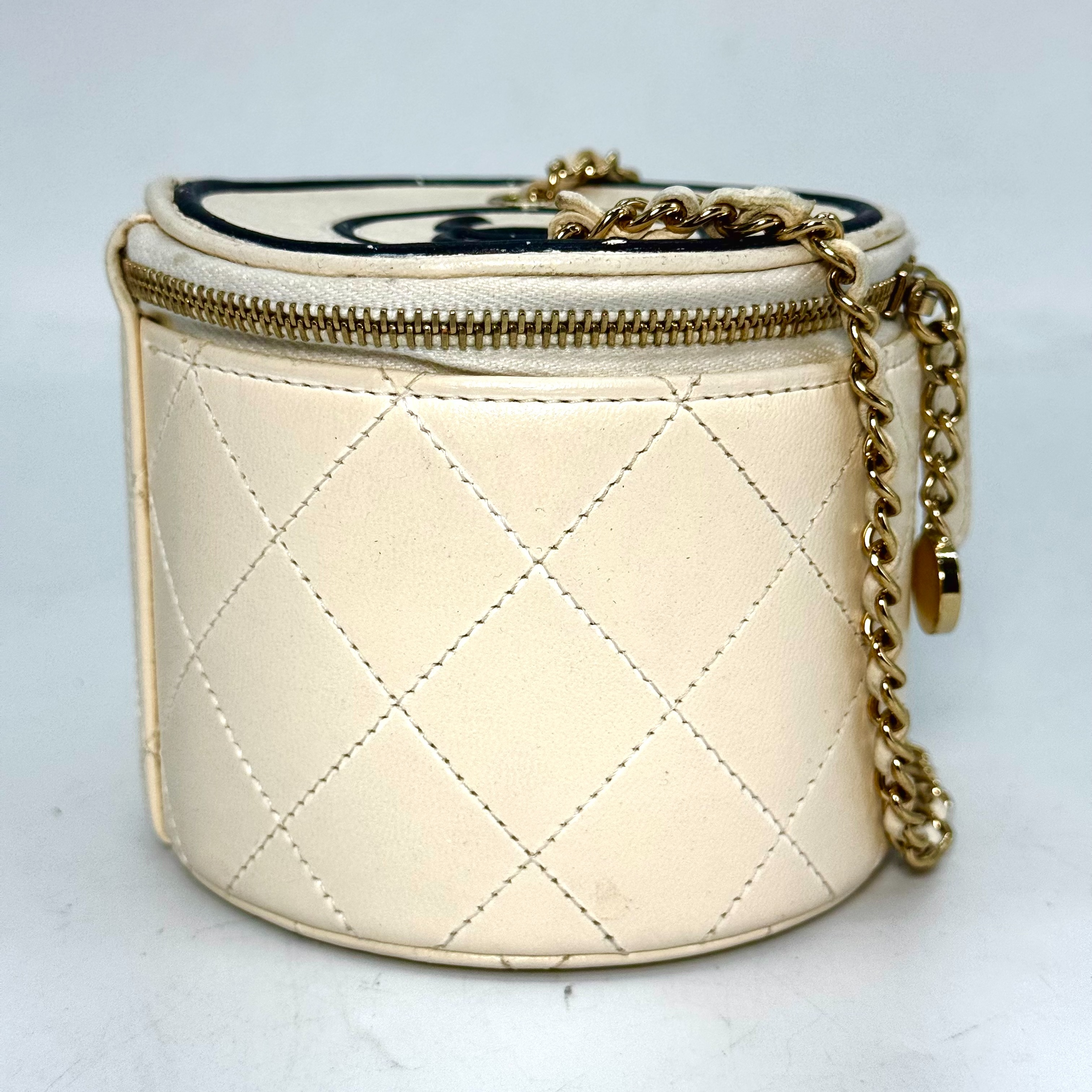 Coco Mark Logo Chain Shoulder Bag, Calfskin, White, Gold Hardware, 31170958 Shoulder Bag — view 3